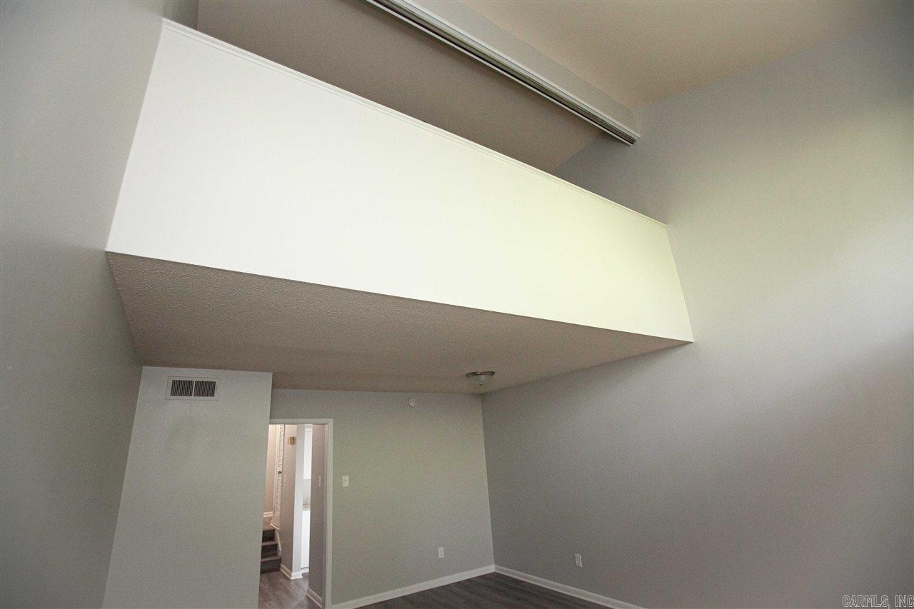 Hill Crest - Residential Lease