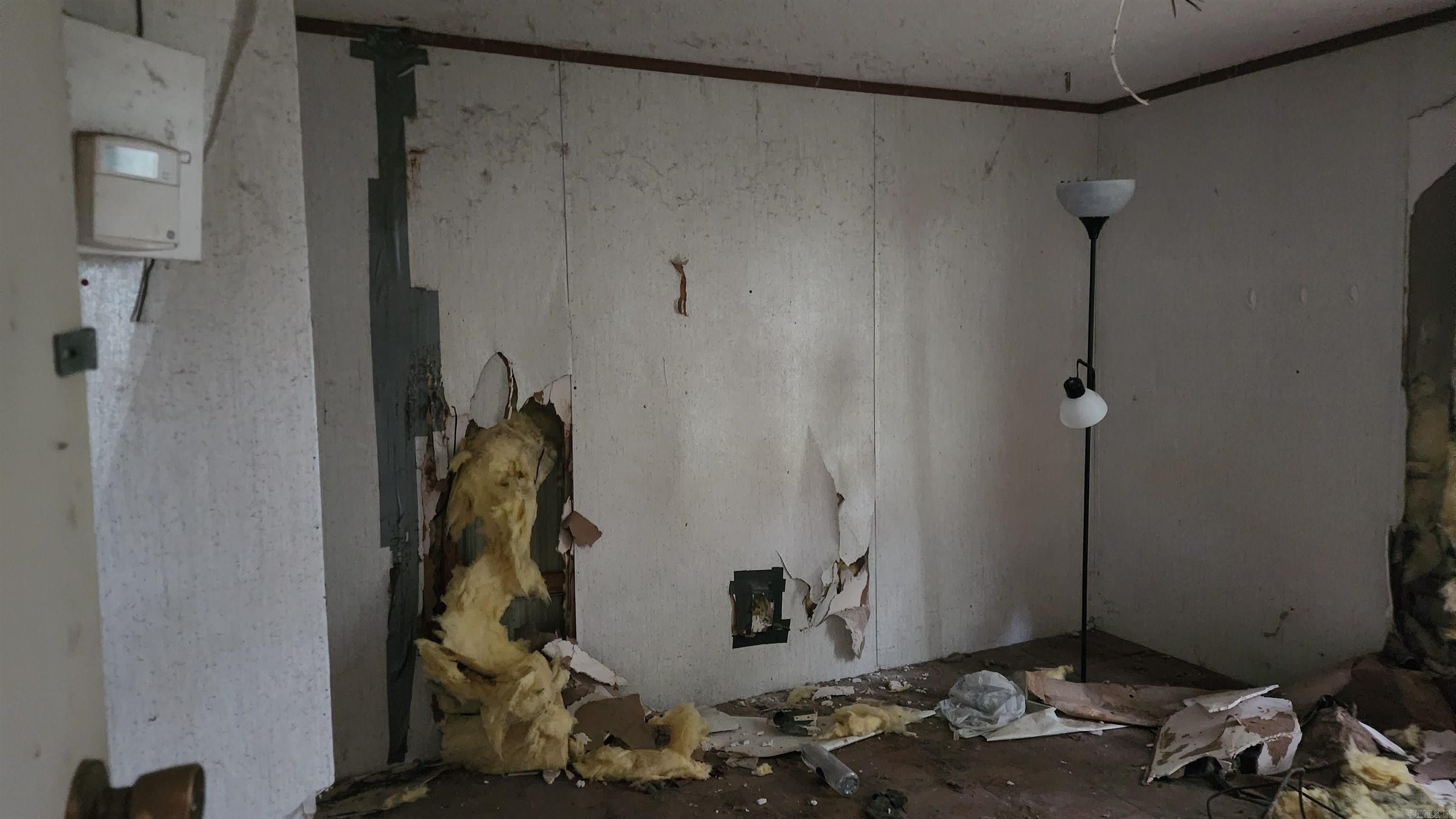 Metes & Bounds - Land