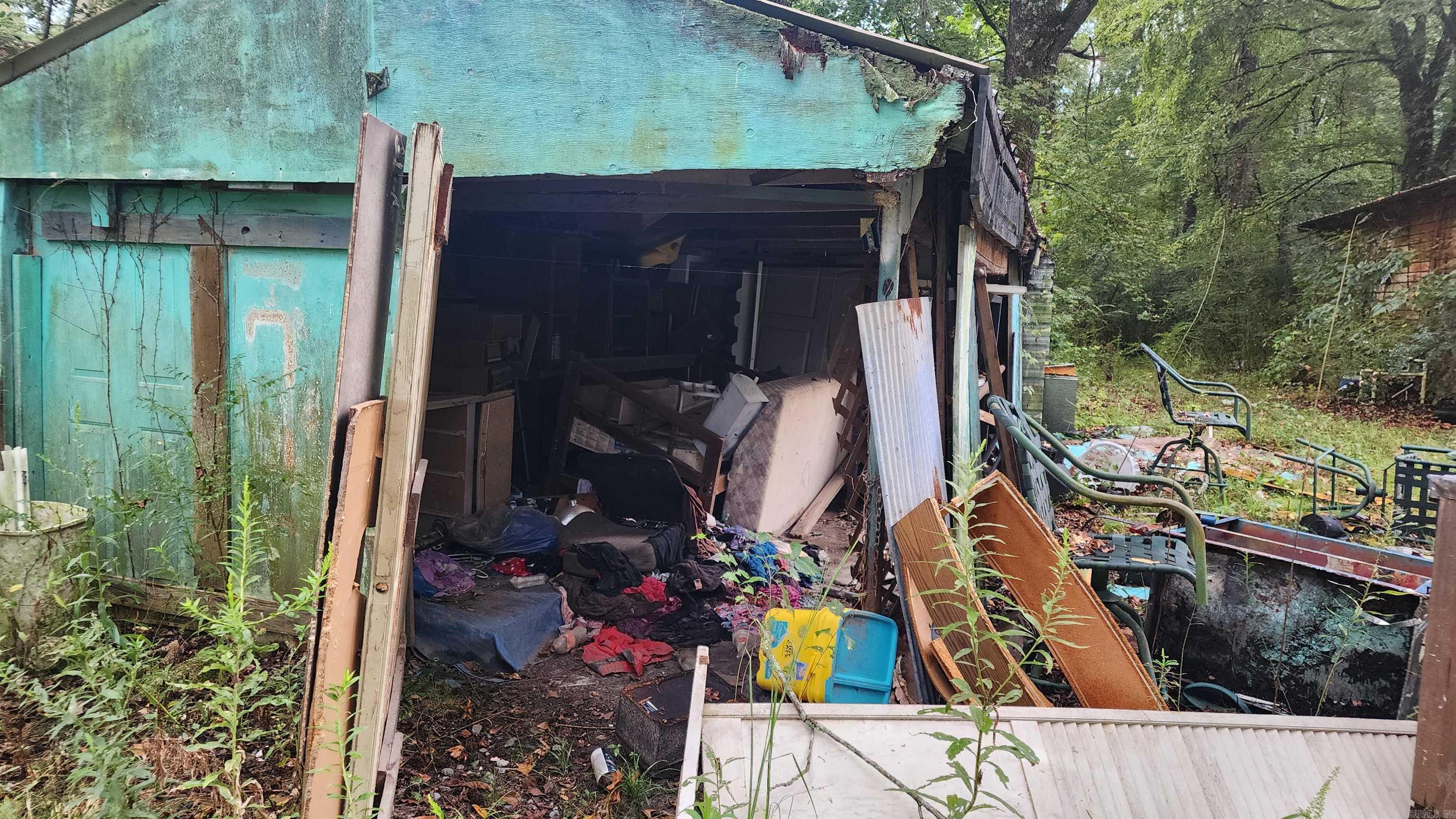 Metes & Bounds - Land