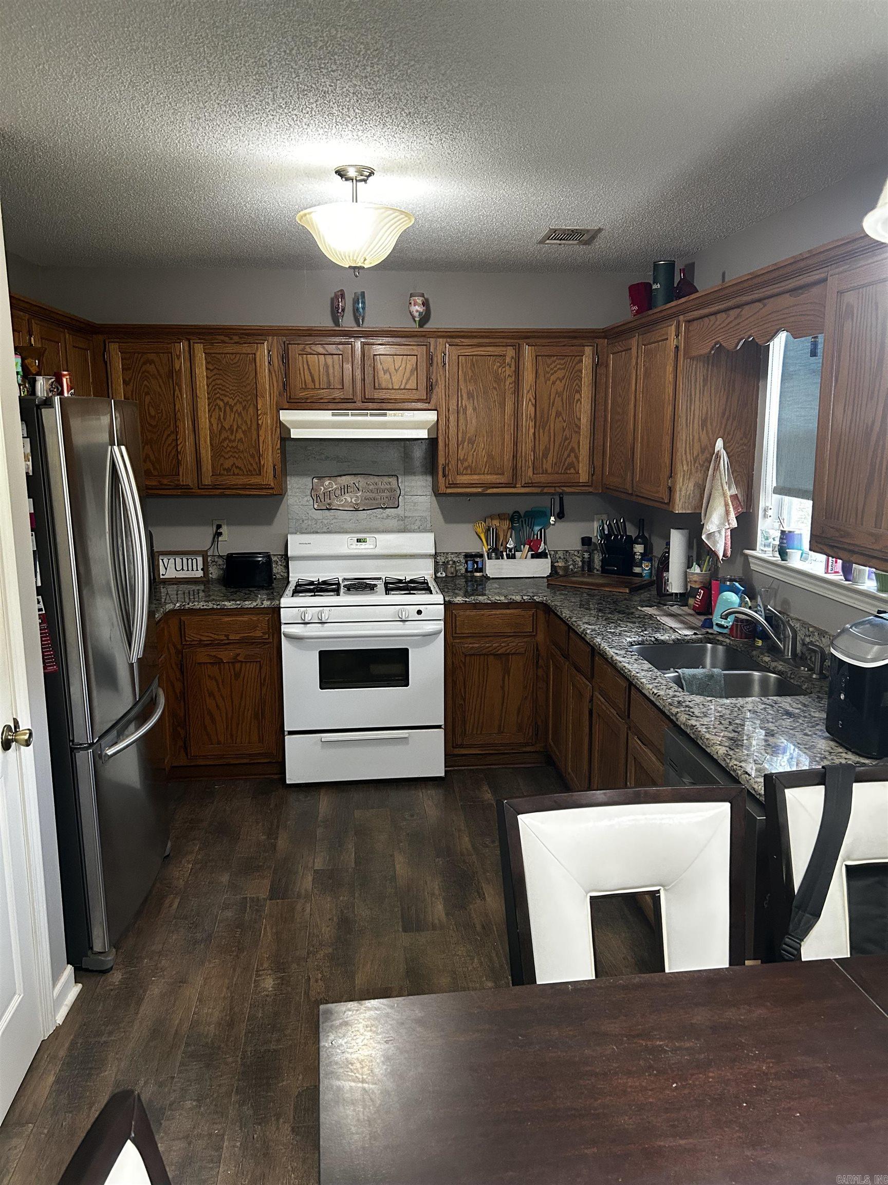 BRYANT MEADOWS - Residential