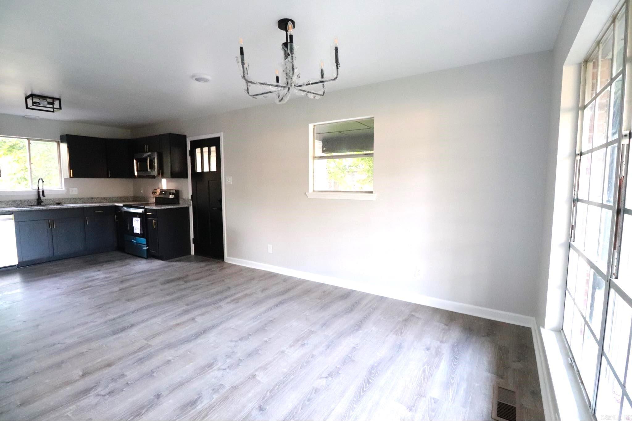 CLOVER HILL PLACE - Residential