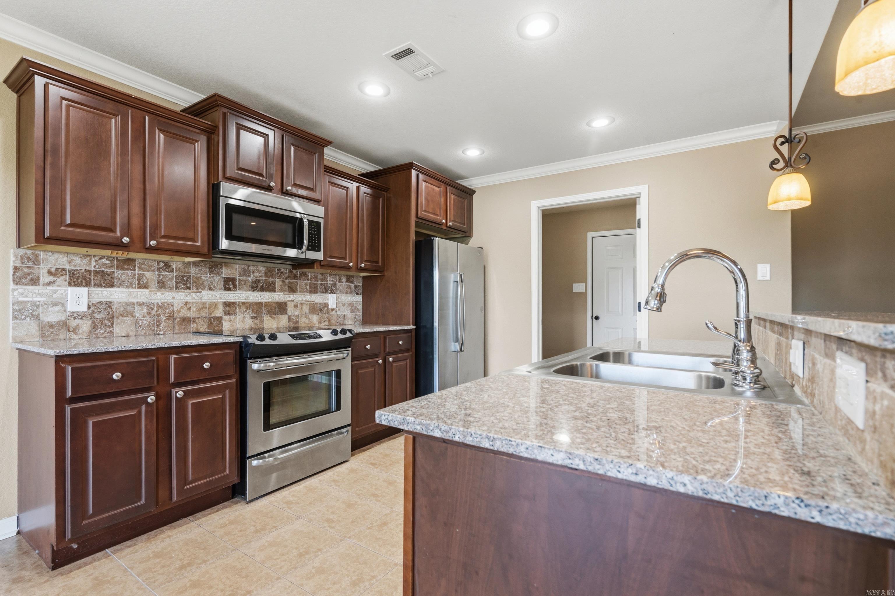 AUTUMN RIDGE - Residential