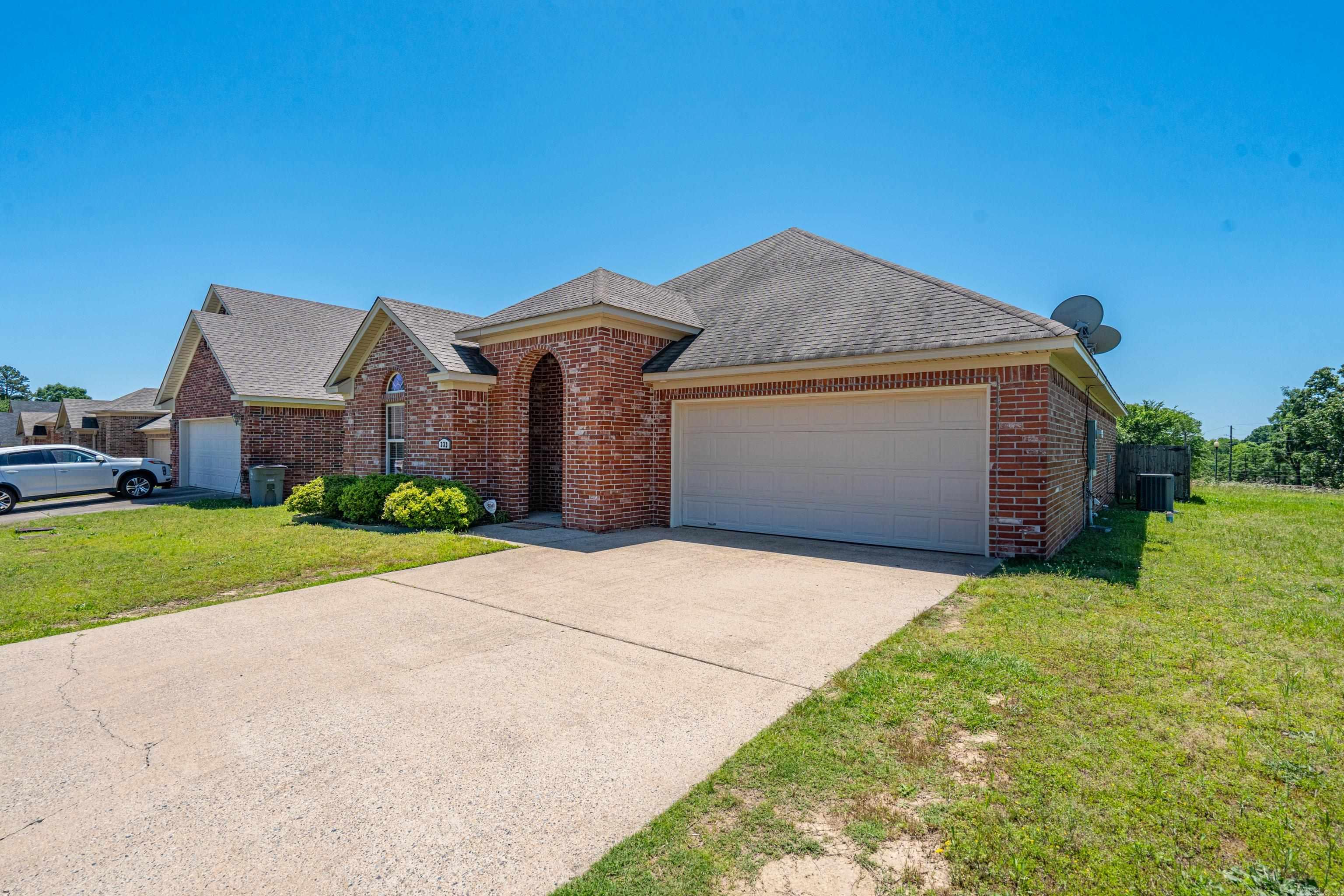 AUTUMN RIDGE - Residential