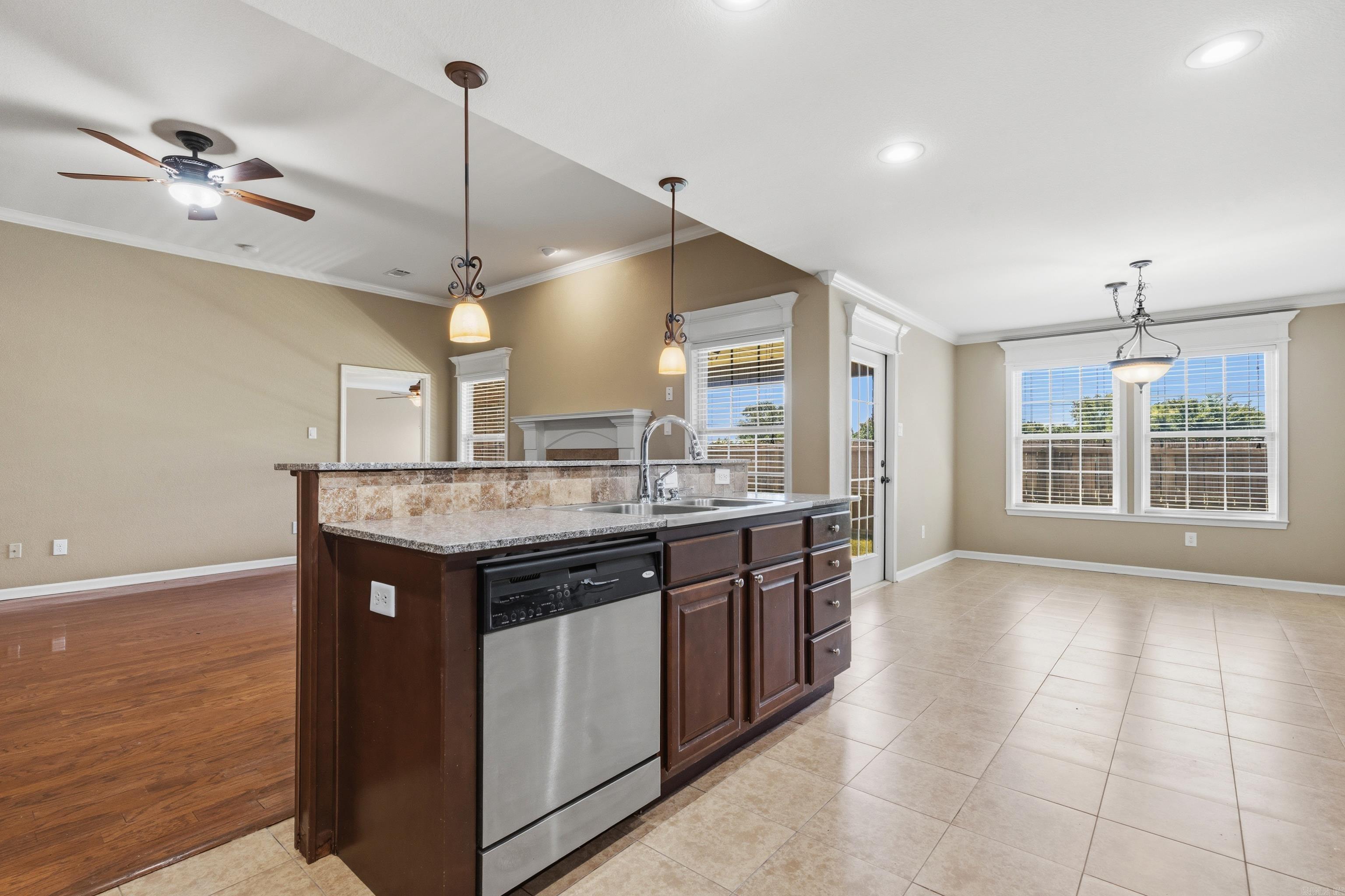 AUTUMN RIDGE - Residential
