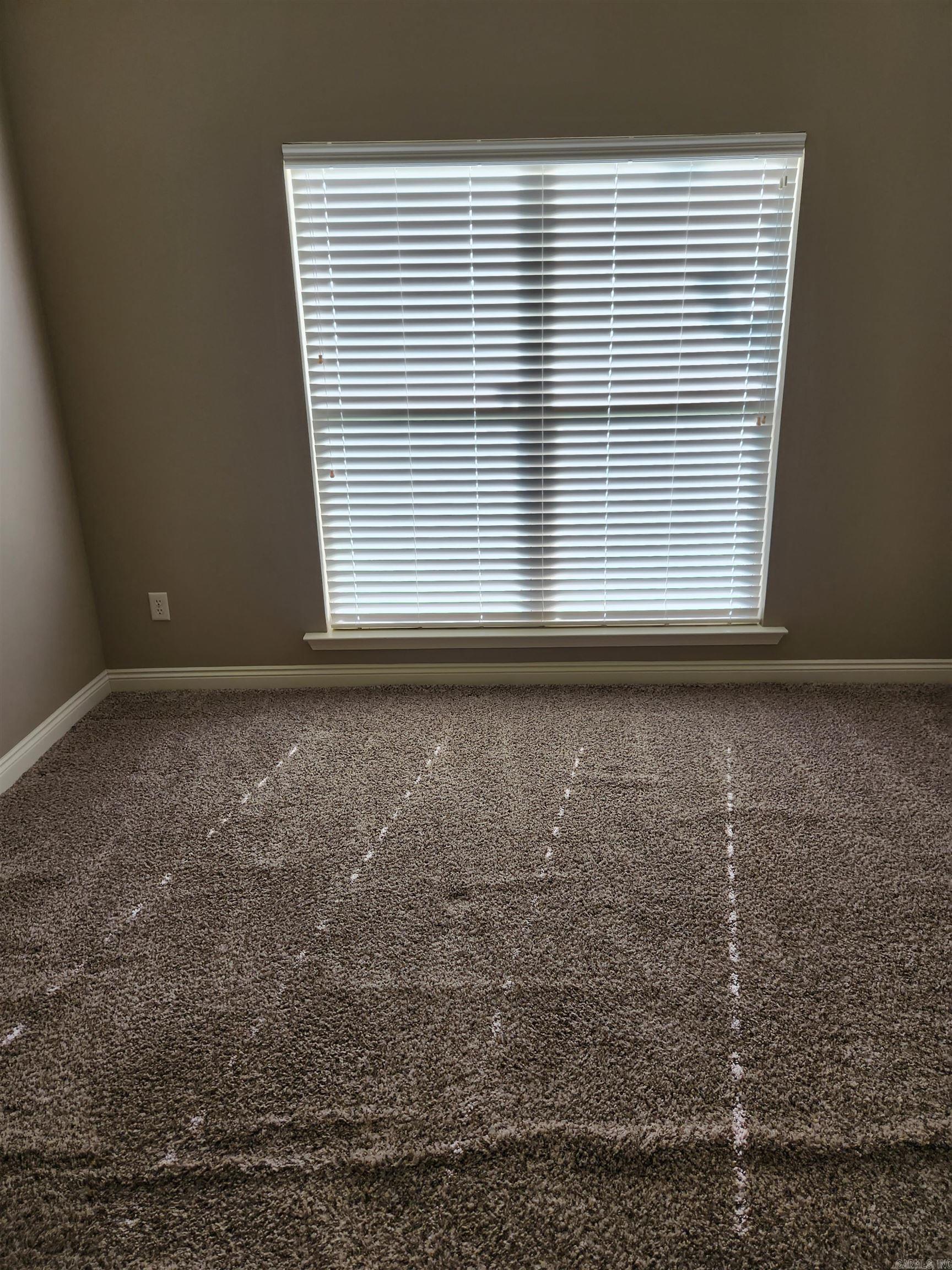 CEDAR FENCE - Residential