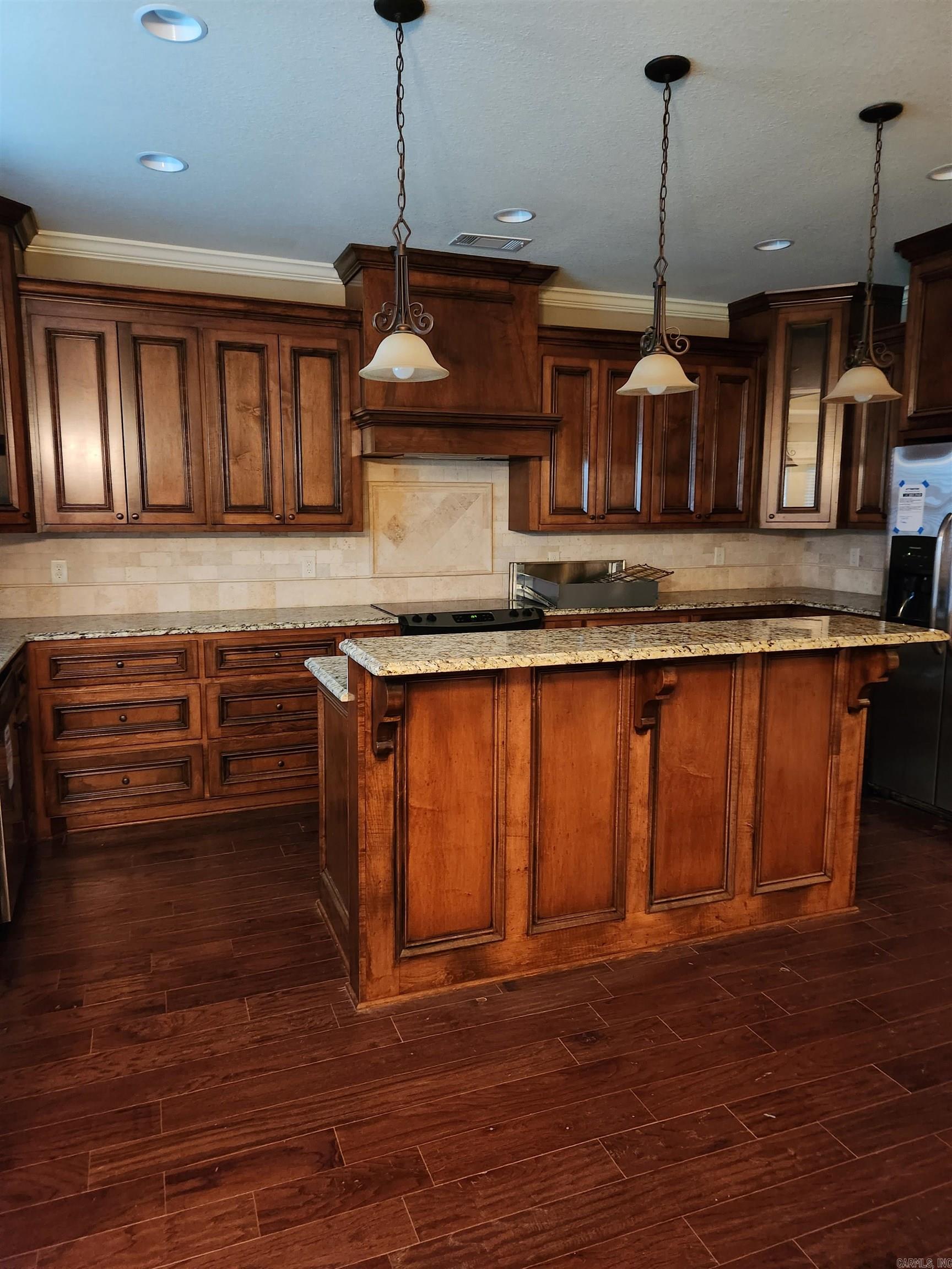 CEDAR FENCE - Residential