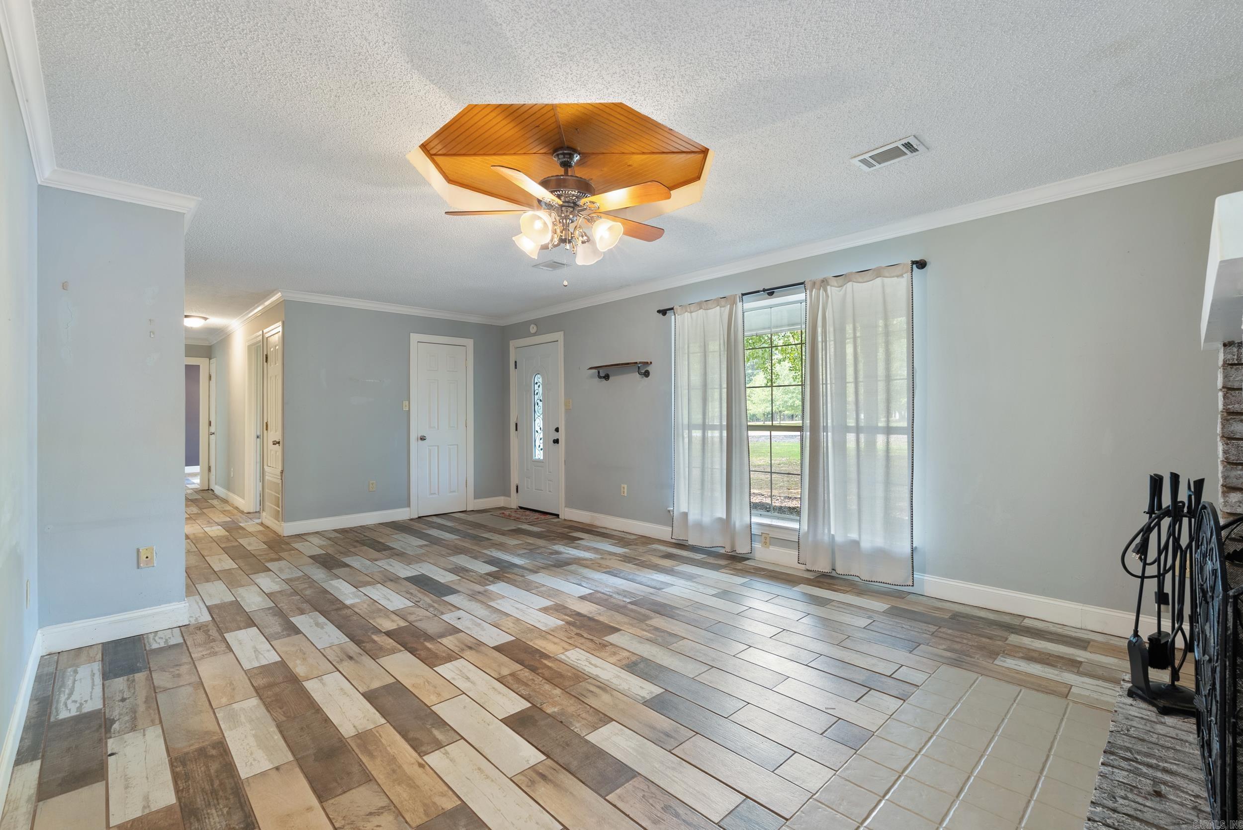 EASTWOOD ACRES - Residential