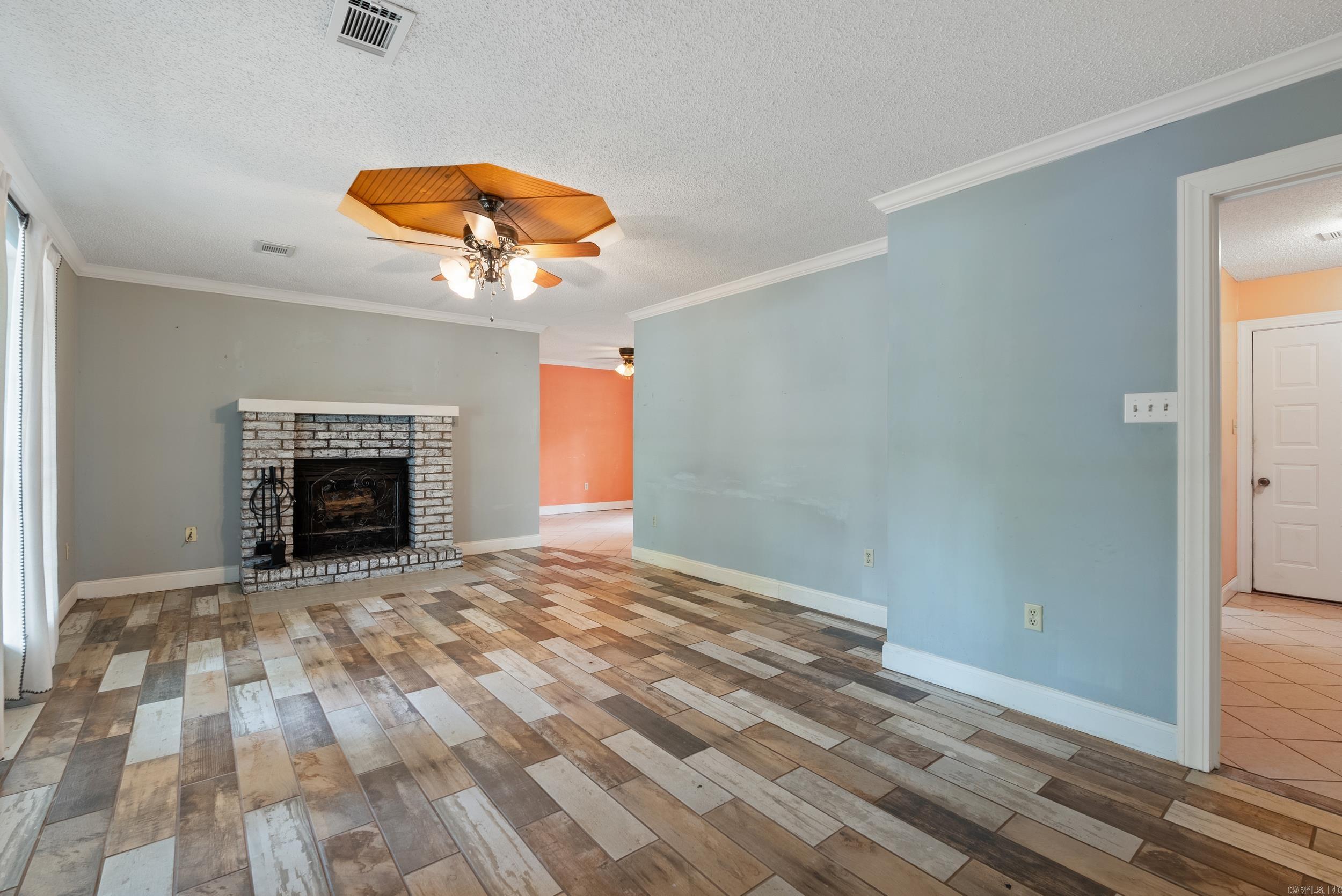 EASTWOOD ACRES - Residential