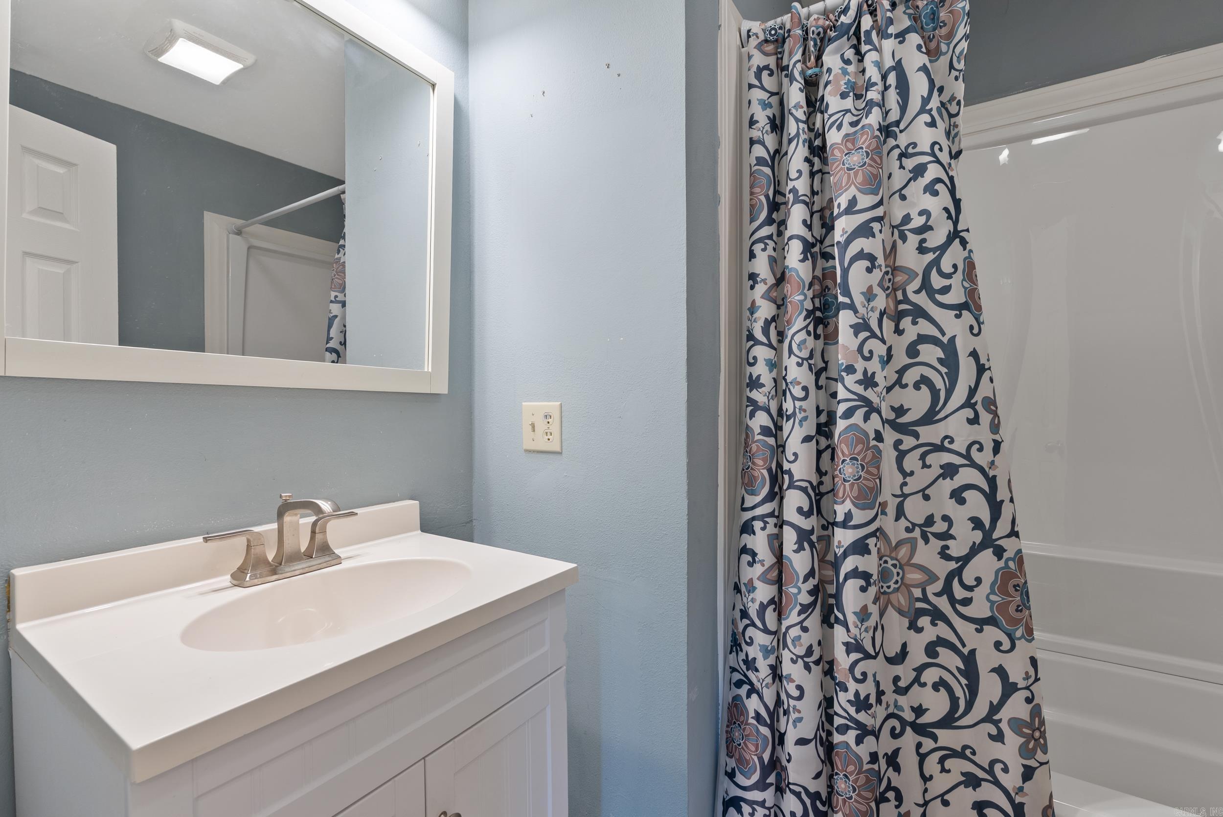 EASTWOOD ACRES - Residential