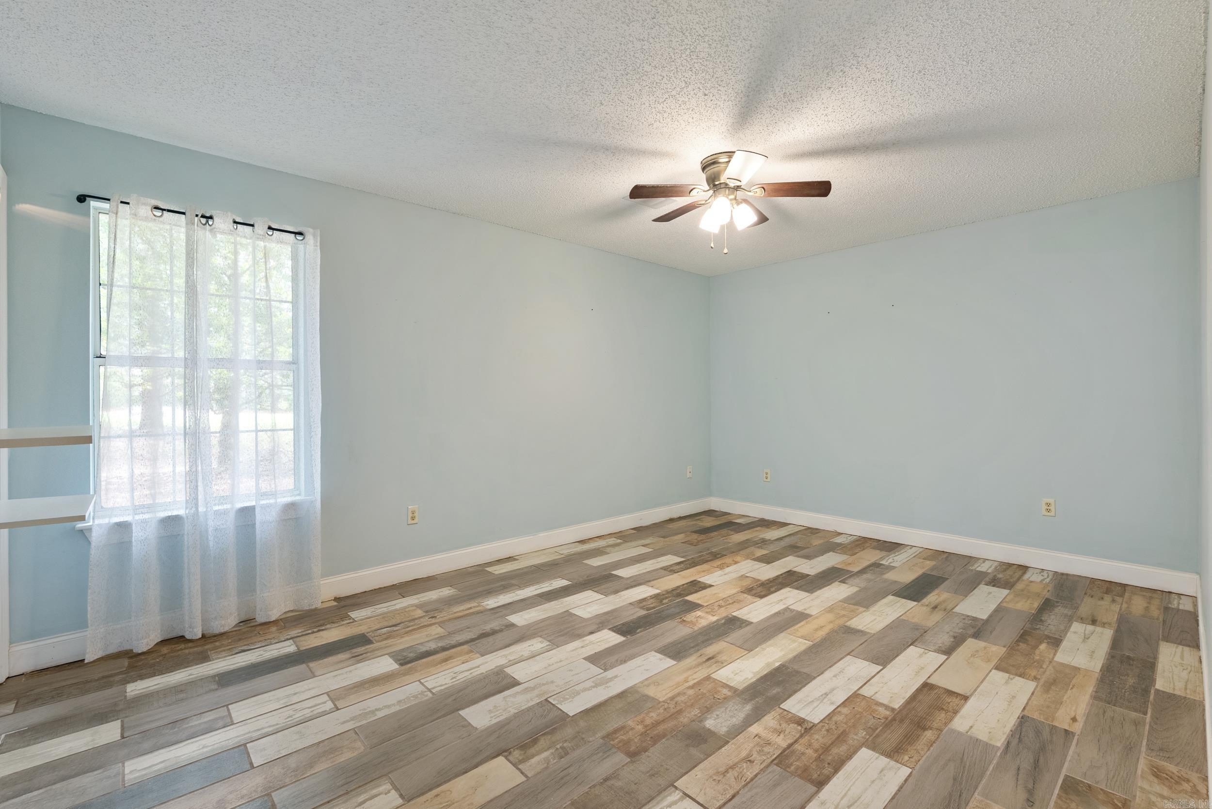 EASTWOOD ACRES - Residential