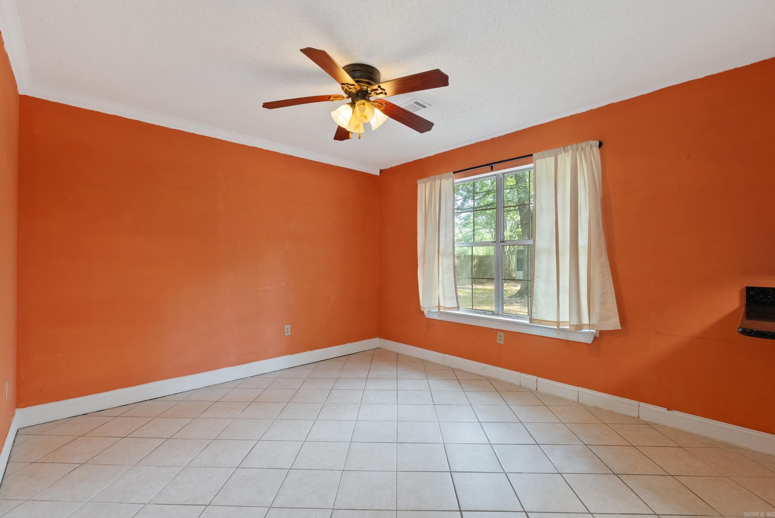 EASTWOOD ACRES - Residential