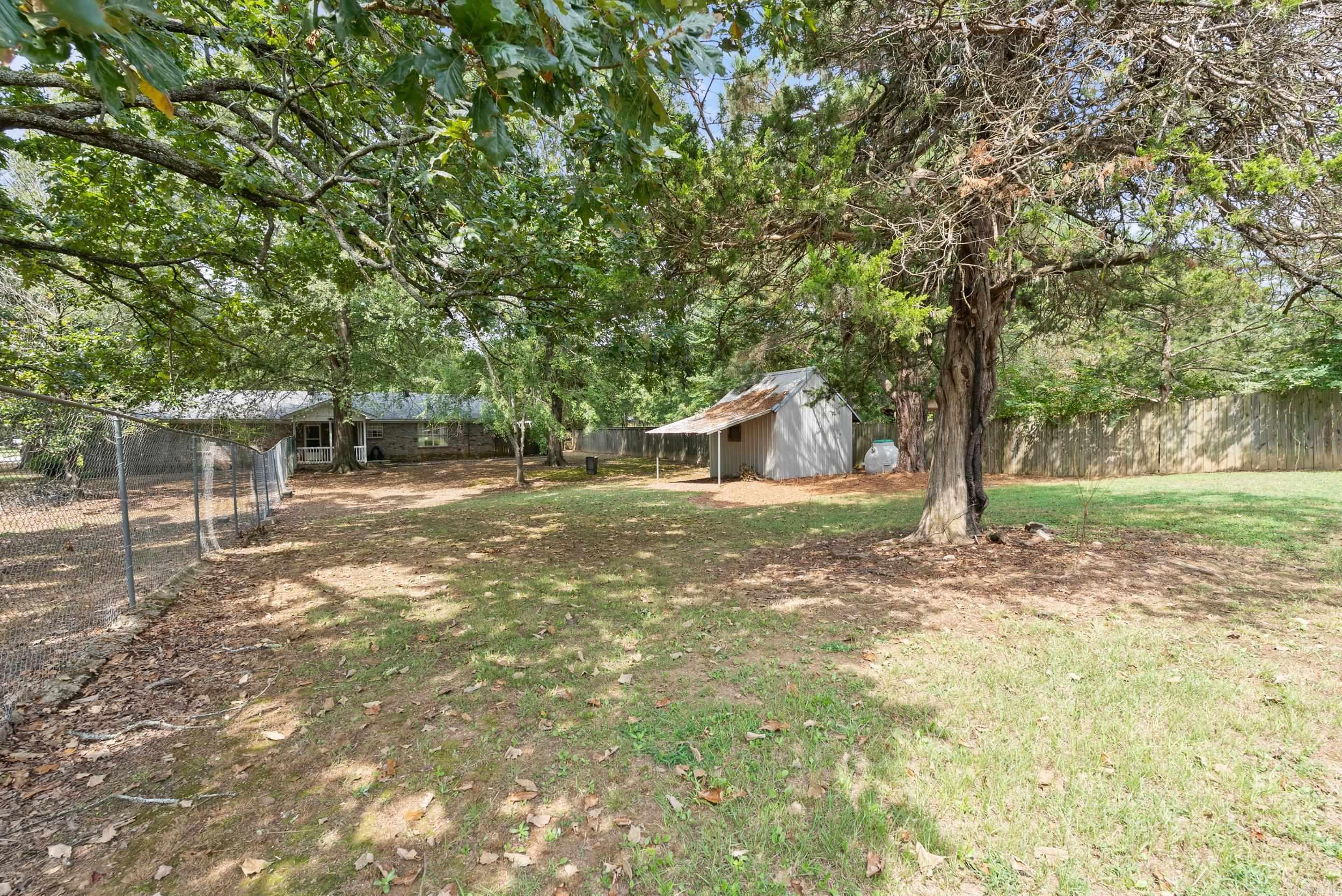 EASTWOOD ACRES - Residential