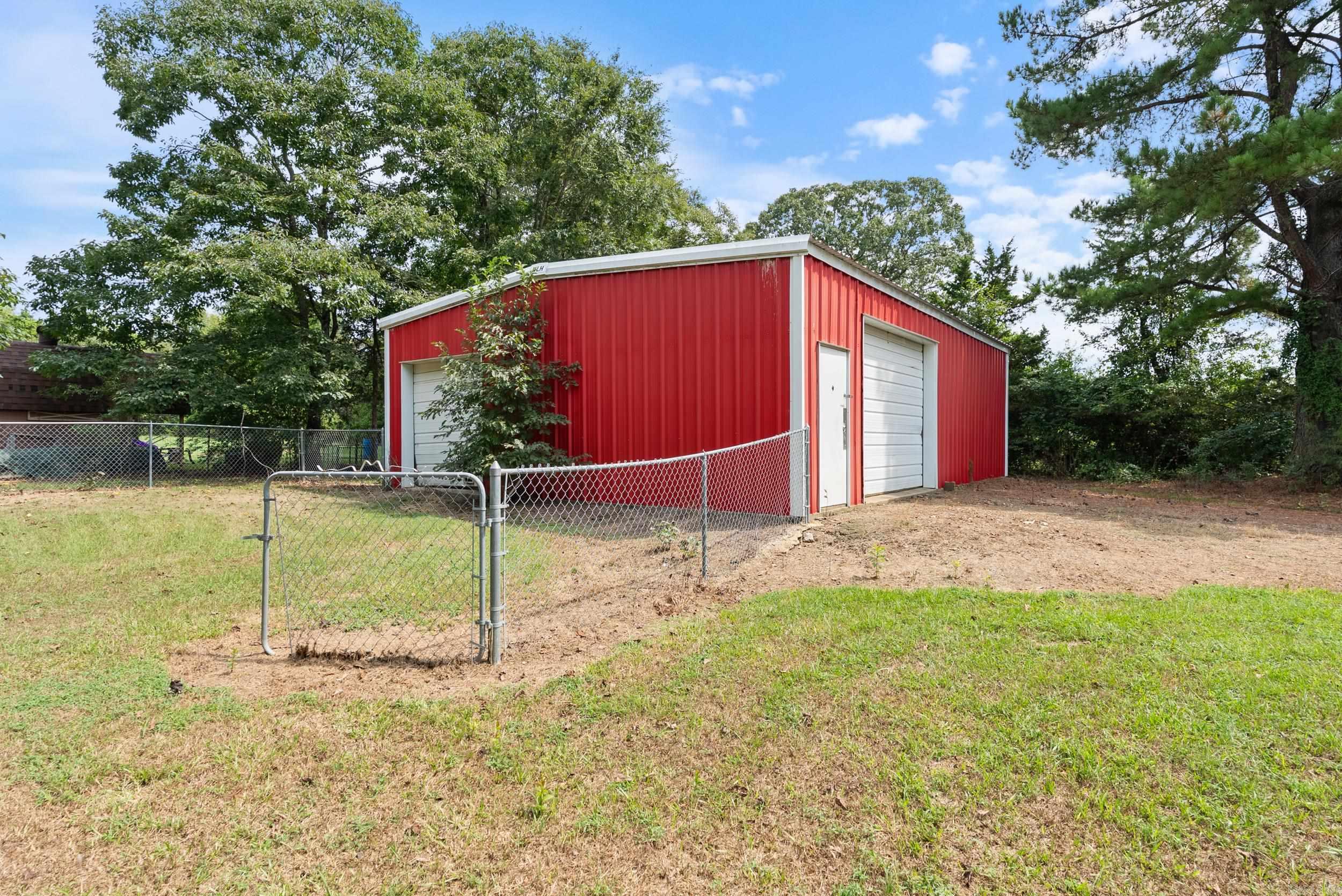 EASTWOOD ACRES - Residential