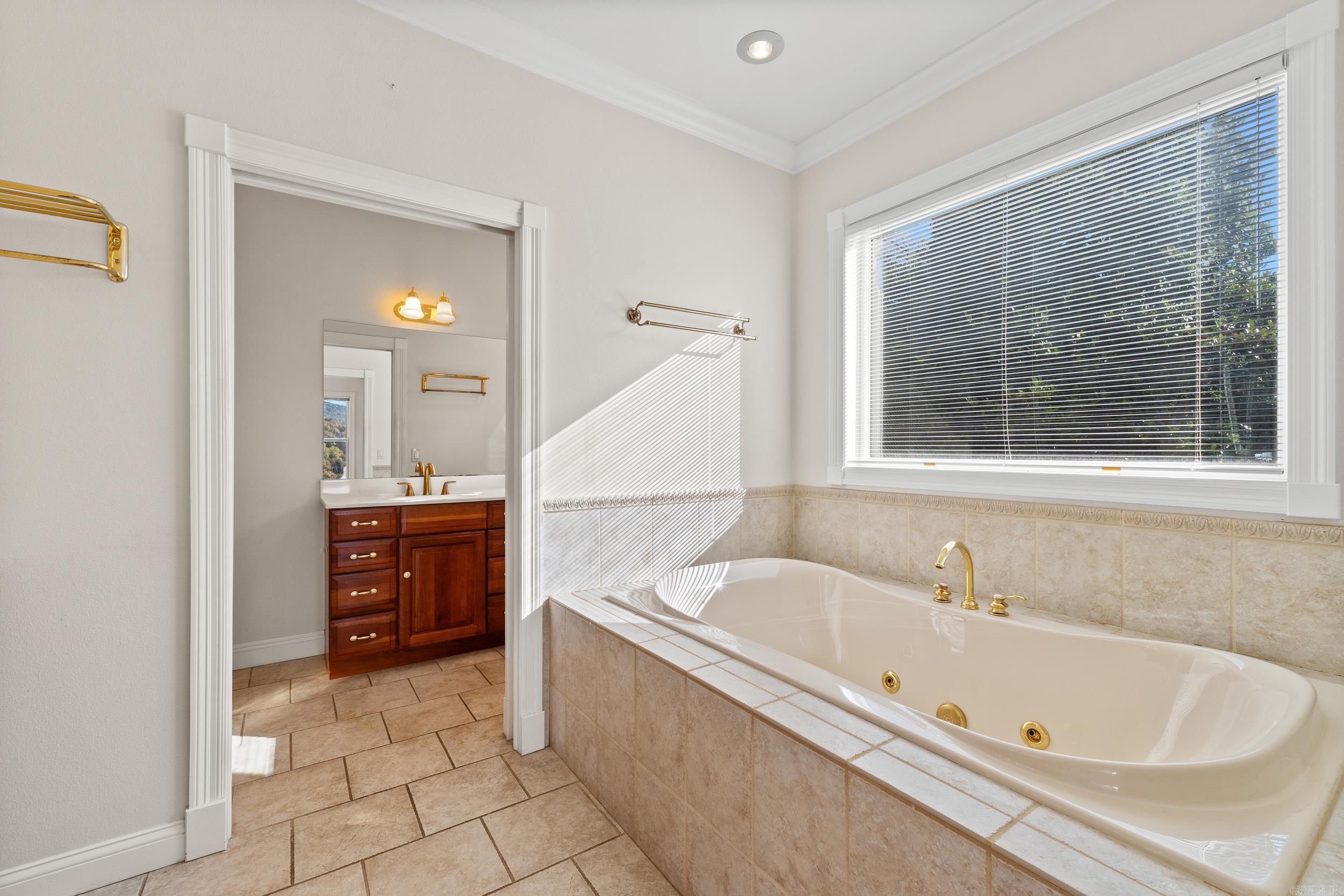 WHITE RIVER VALLEY - Residential