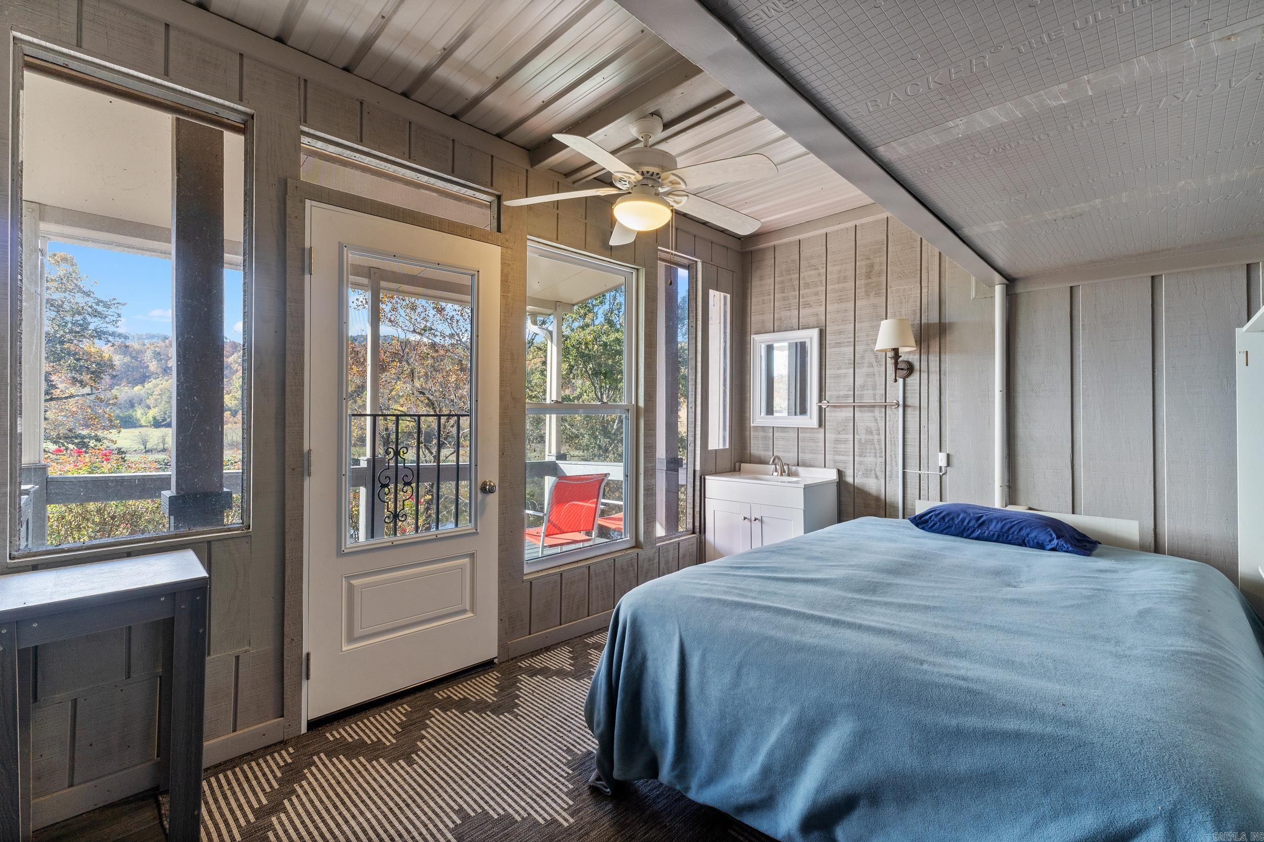 WHITE RIVER VALLEY - Residential