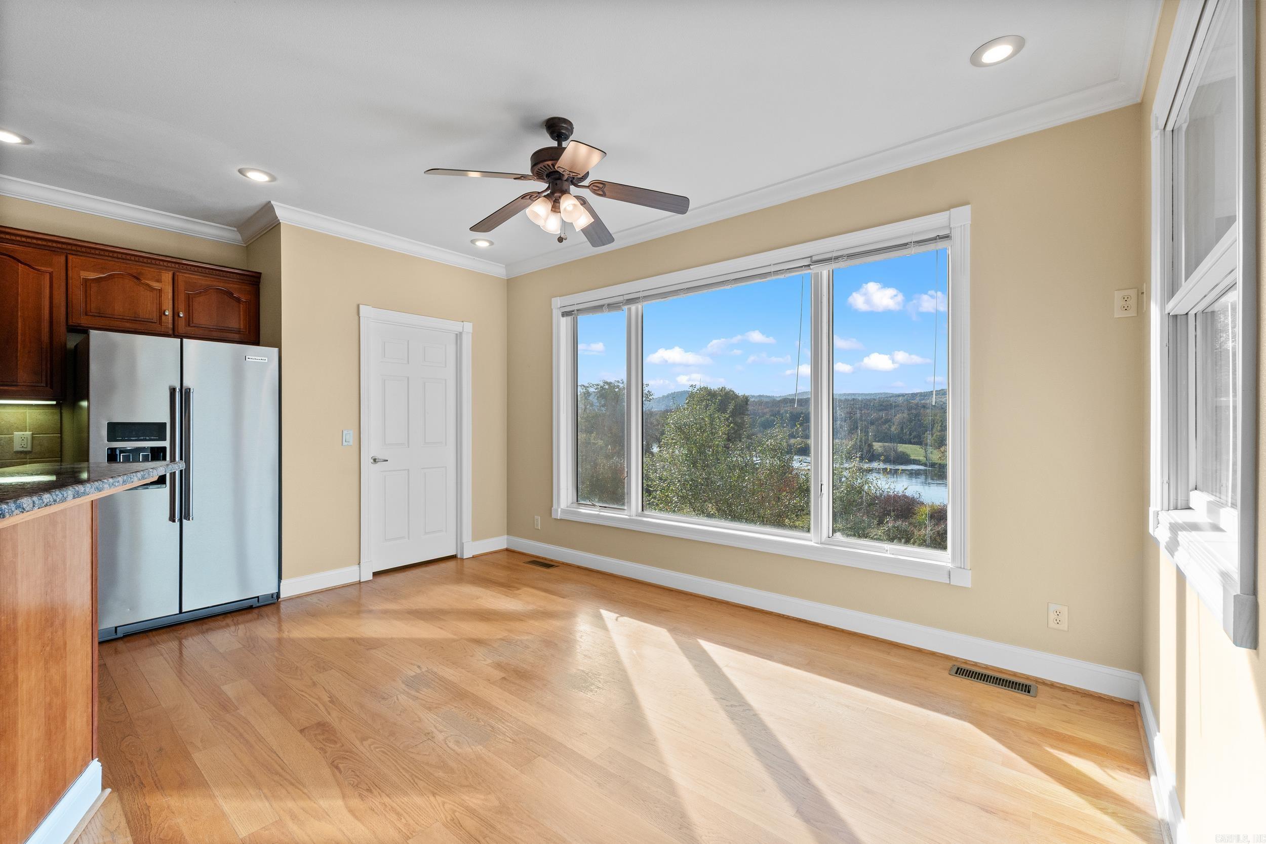 WHITE RIVER VALLEY - Residential