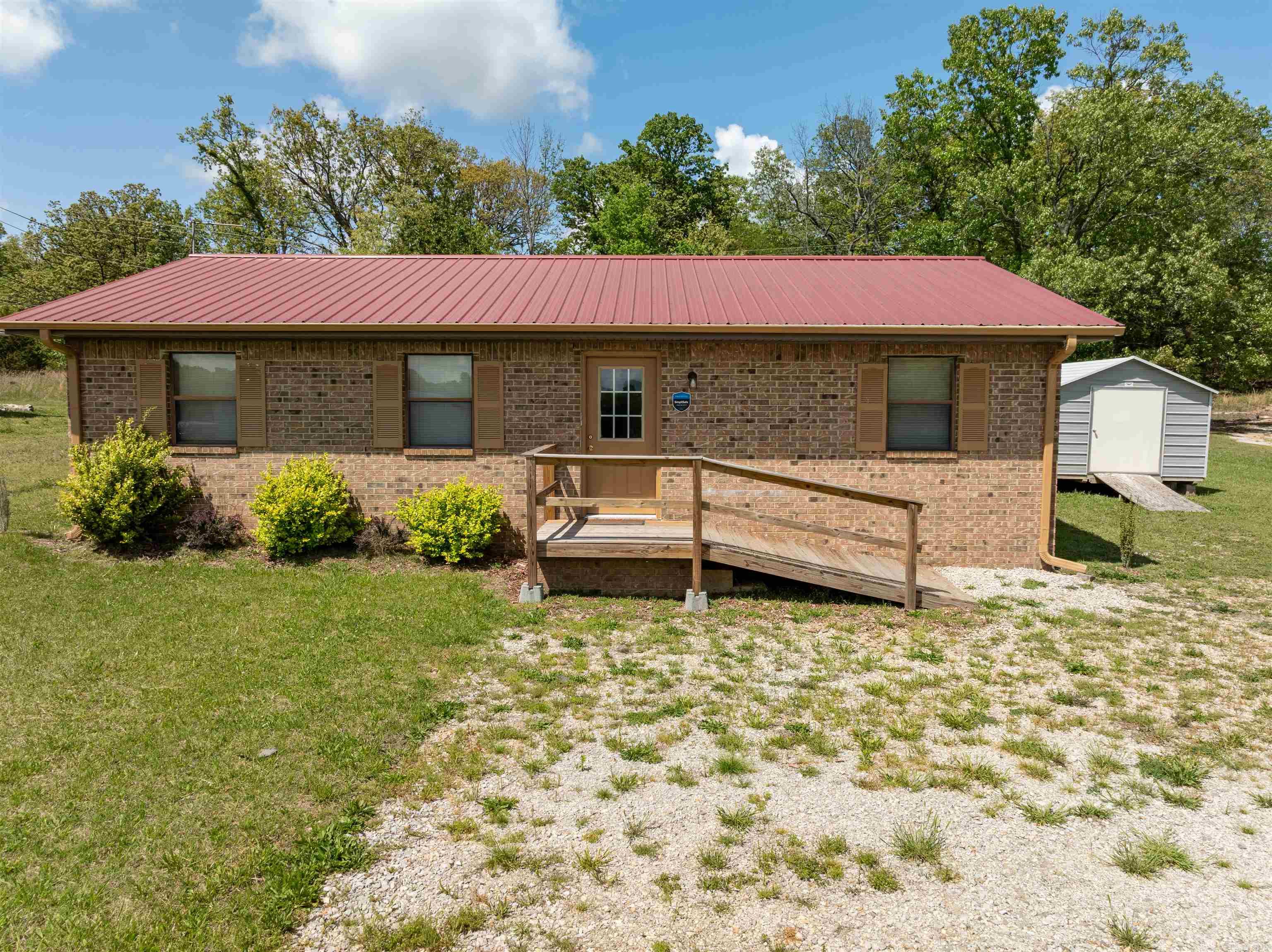 Highly Visible Brick Commercial Building ā 408 Market Street, Horseshoe Bend, AR Looking for a move-in-ready commercial space with great visibility? This brick building at 408 Market Street offers a functional layout, high-traffic exposure, and room to grow. Located just off the main road through Horseshoe Bend, this property features 4 individual roomsāincluding a front office with a slide window to the waiting area, perfect for reception or check-in. There are 2 bathrooms and a stackable washer/dryer area, and the appliances convey. The fenced backyard is ideal for pet services, added security, or outdoor storage. A separate storage building also conveysāgreat for supplies, files, or equipment. With solid brick construction, a spacious yard, and strong street presence, this building is ideal for a grooming business, medical office, insurance agency, or other professional use. Donāt miss this versatile opportunity in a growing community!