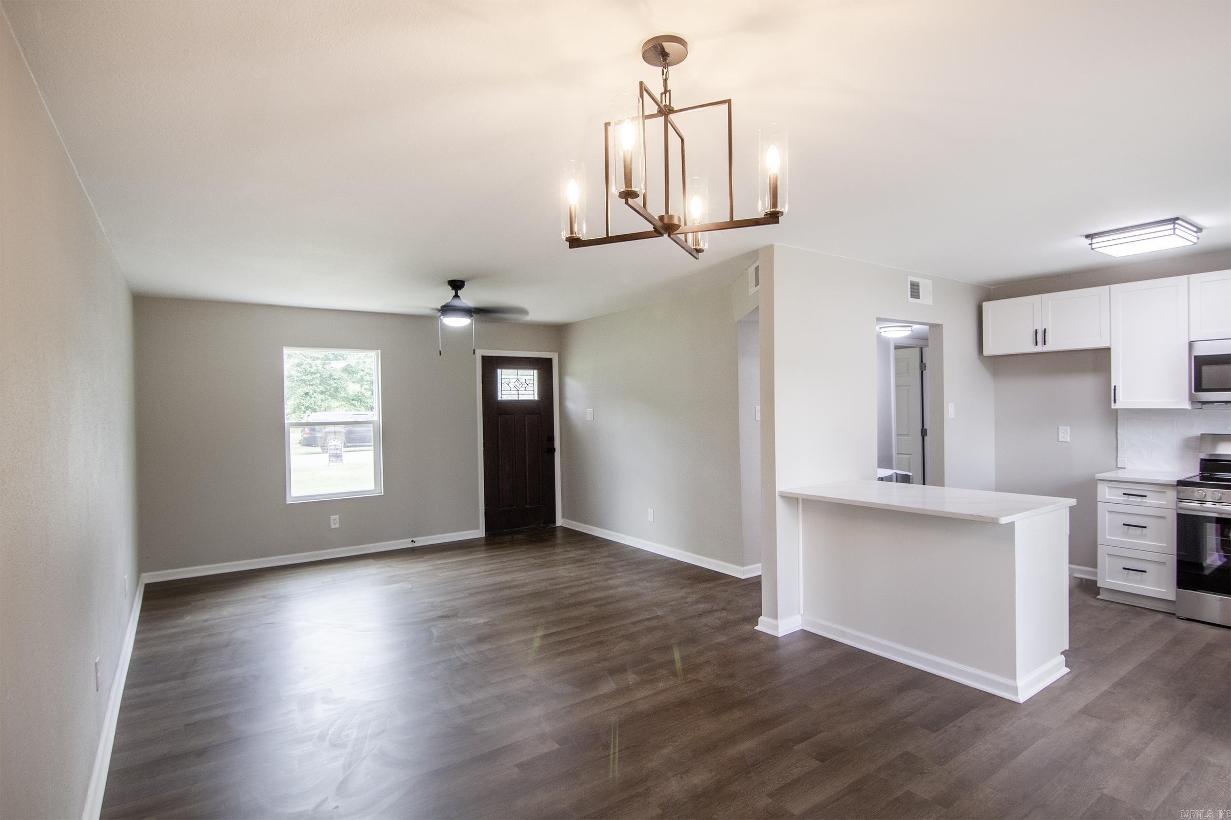 LOOP ACRES ADDN TO JACK - Residential