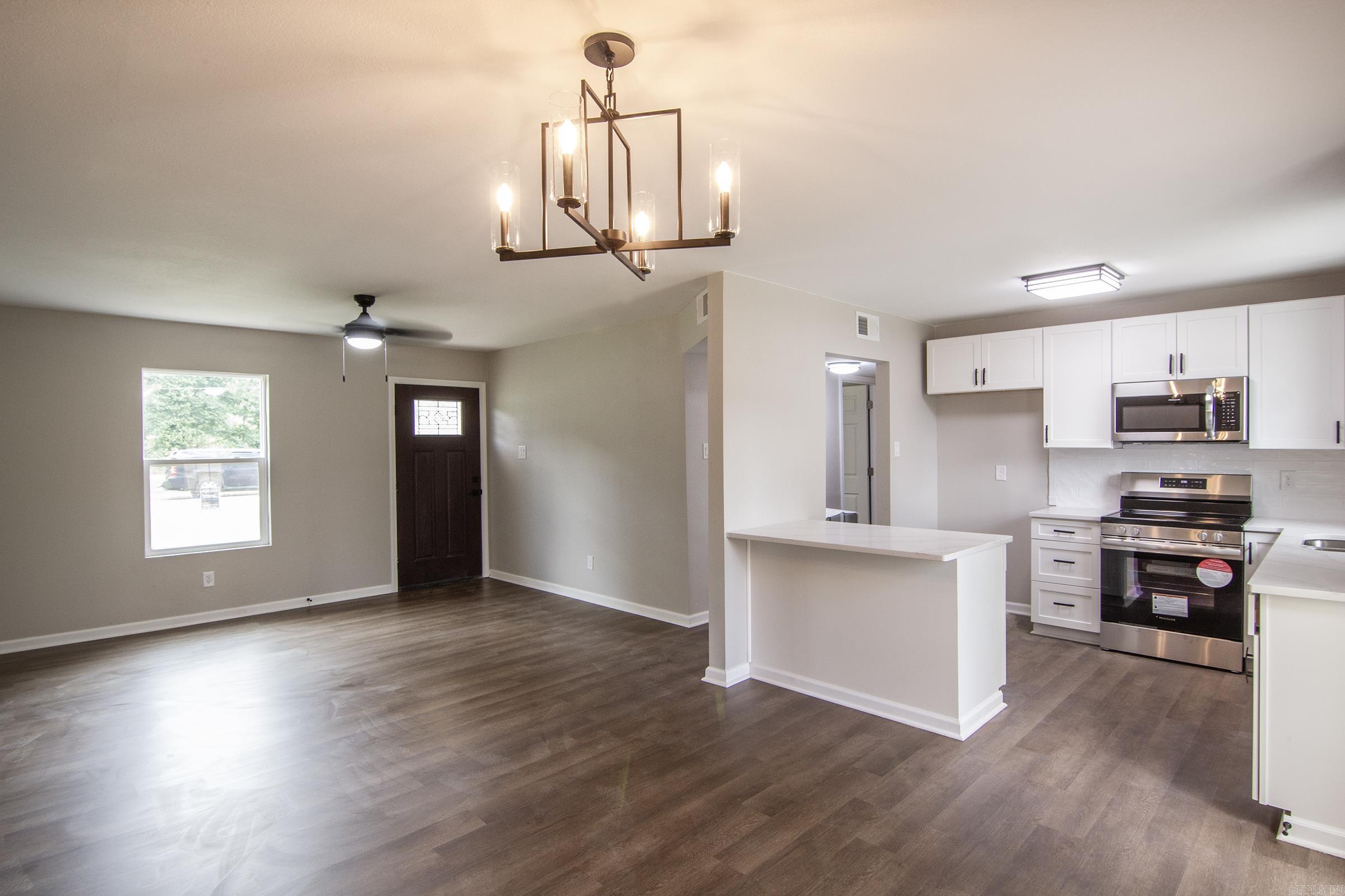 LOOP ACRES ADDN TO JACK - Residential