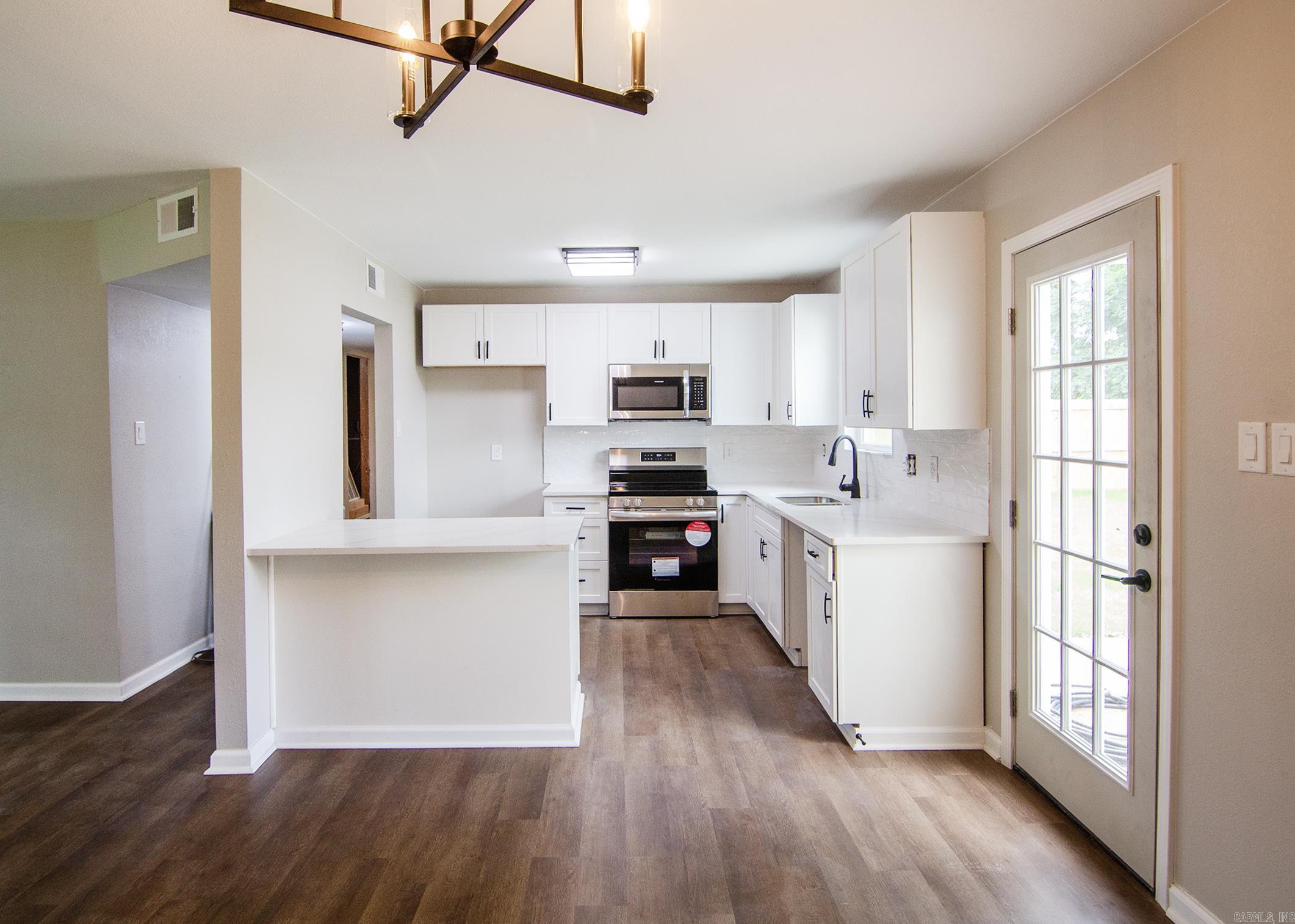 LOOP ACRES ADDN TO JACK - Residential