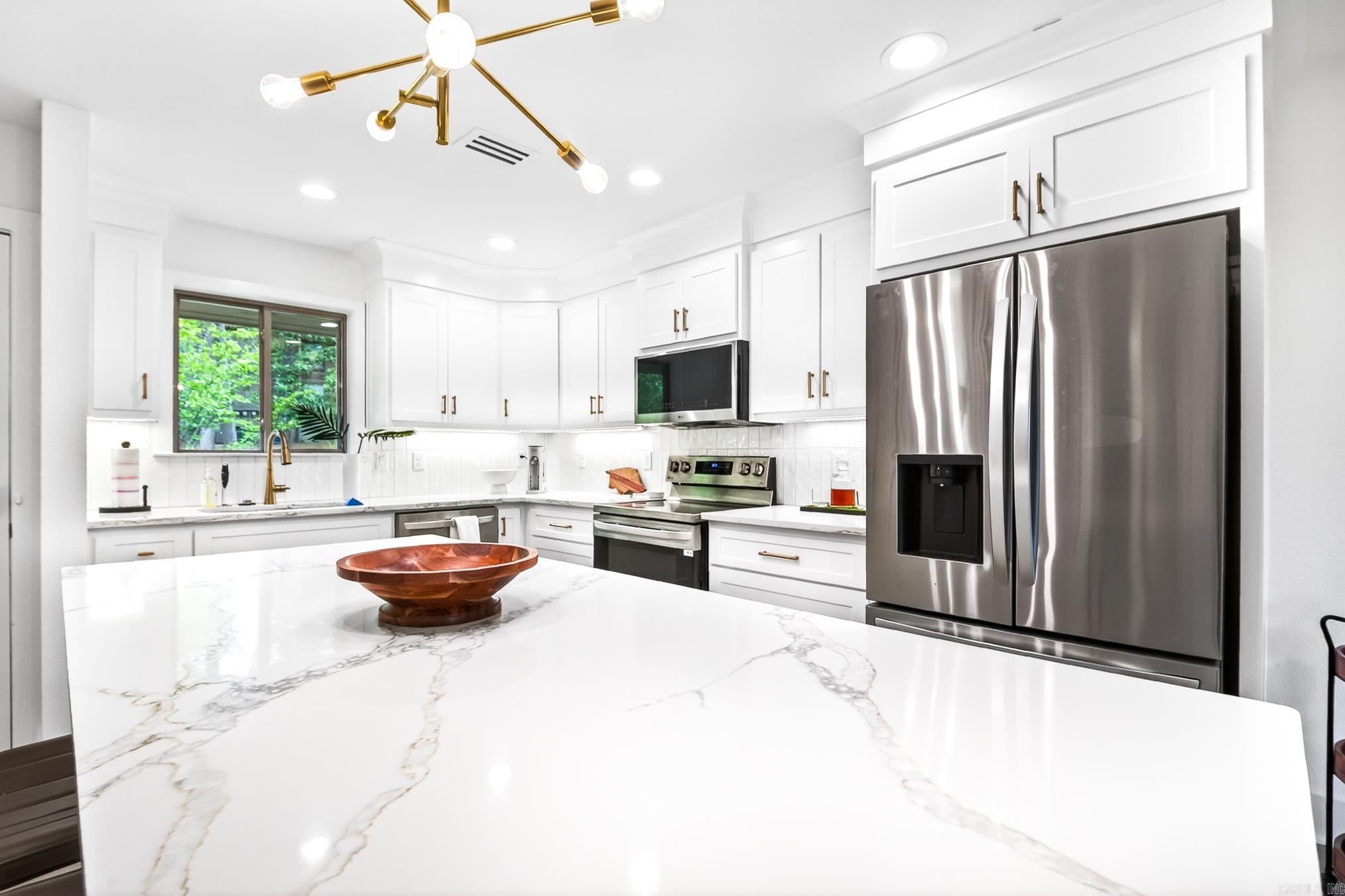 FOREST HILL COND - Residential