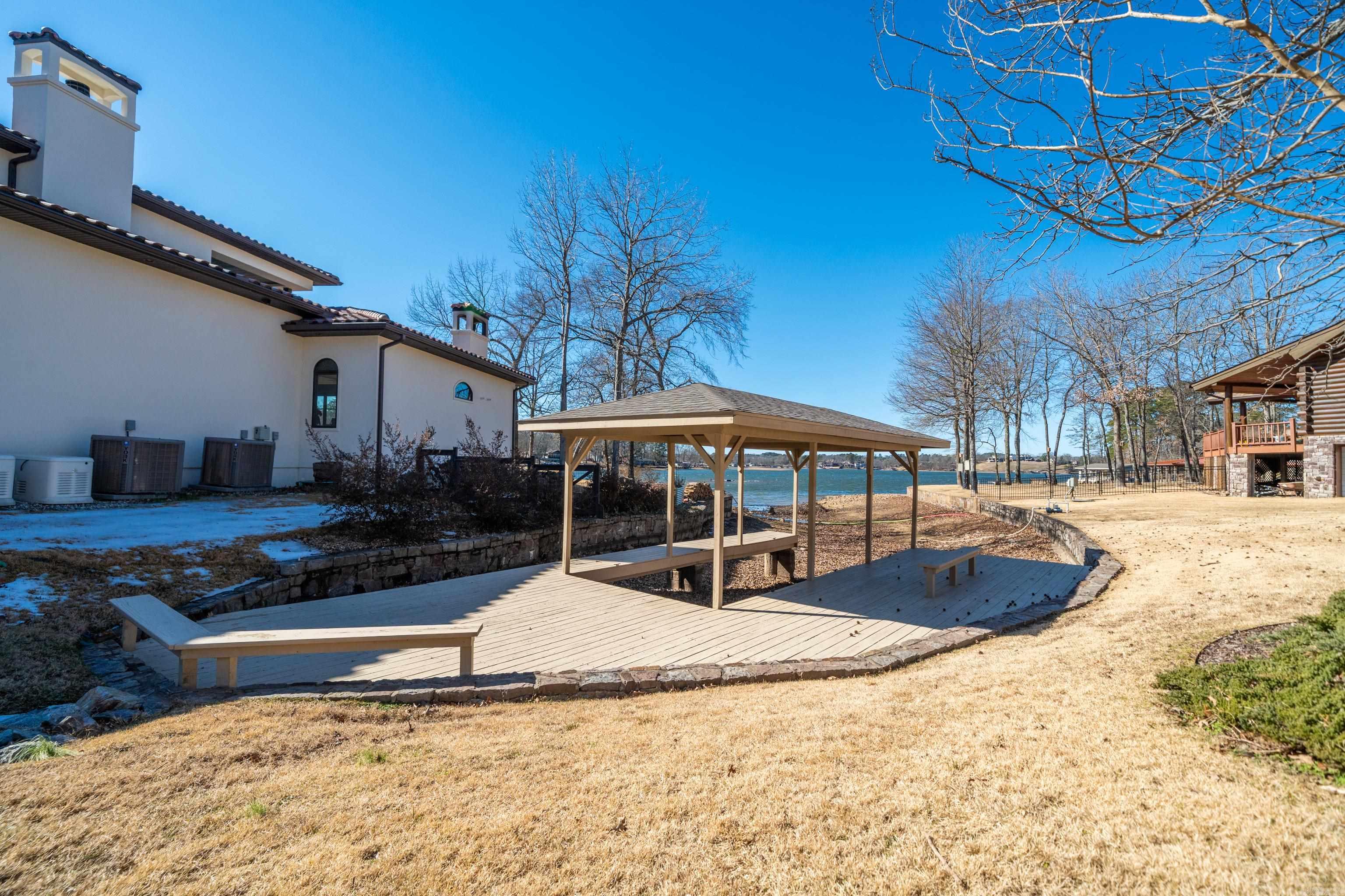 BLUE HERON SHORES II at DRIFTWOO - Residential