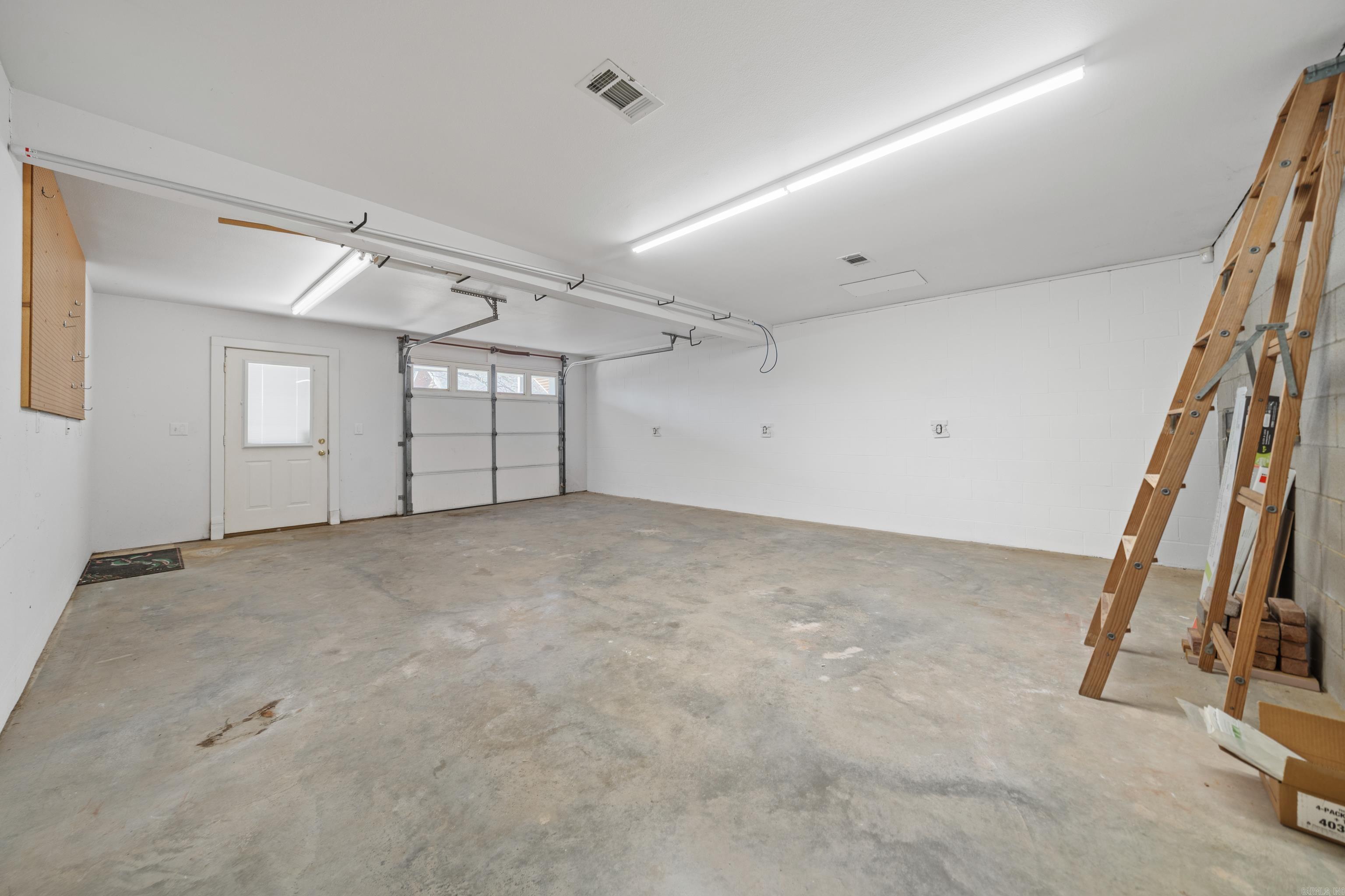 BLUE HERON SHORES II at DRIFTWOO - Residential