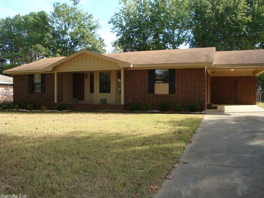 Very nice home with fireplace, fenced yard, storage building, covered screened porch and updated.  Landscaped nicely. Quiet neighborhood with little traffic.
