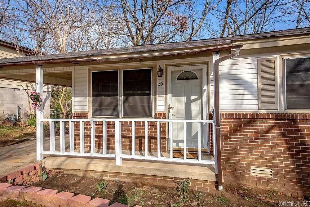 GLENOAKS - Residential