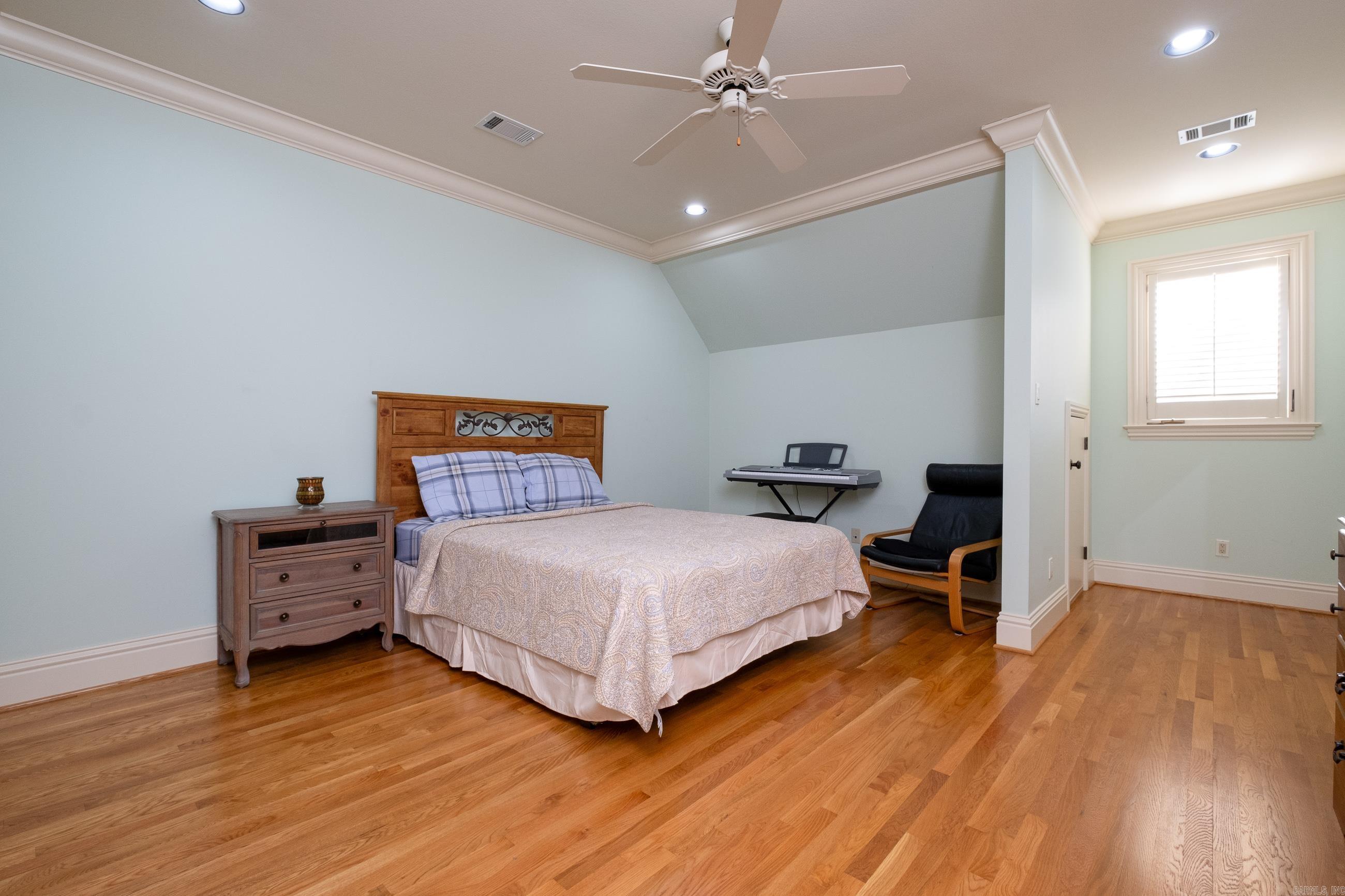 CHENAL VALLEY SOLOGNE CIRCLE - Residential