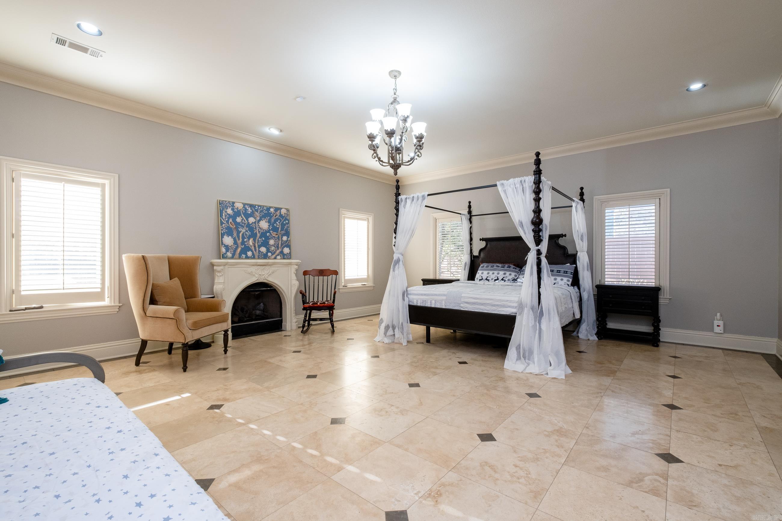 CHENAL VALLEY SOLOGNE CIRCLE - Residential