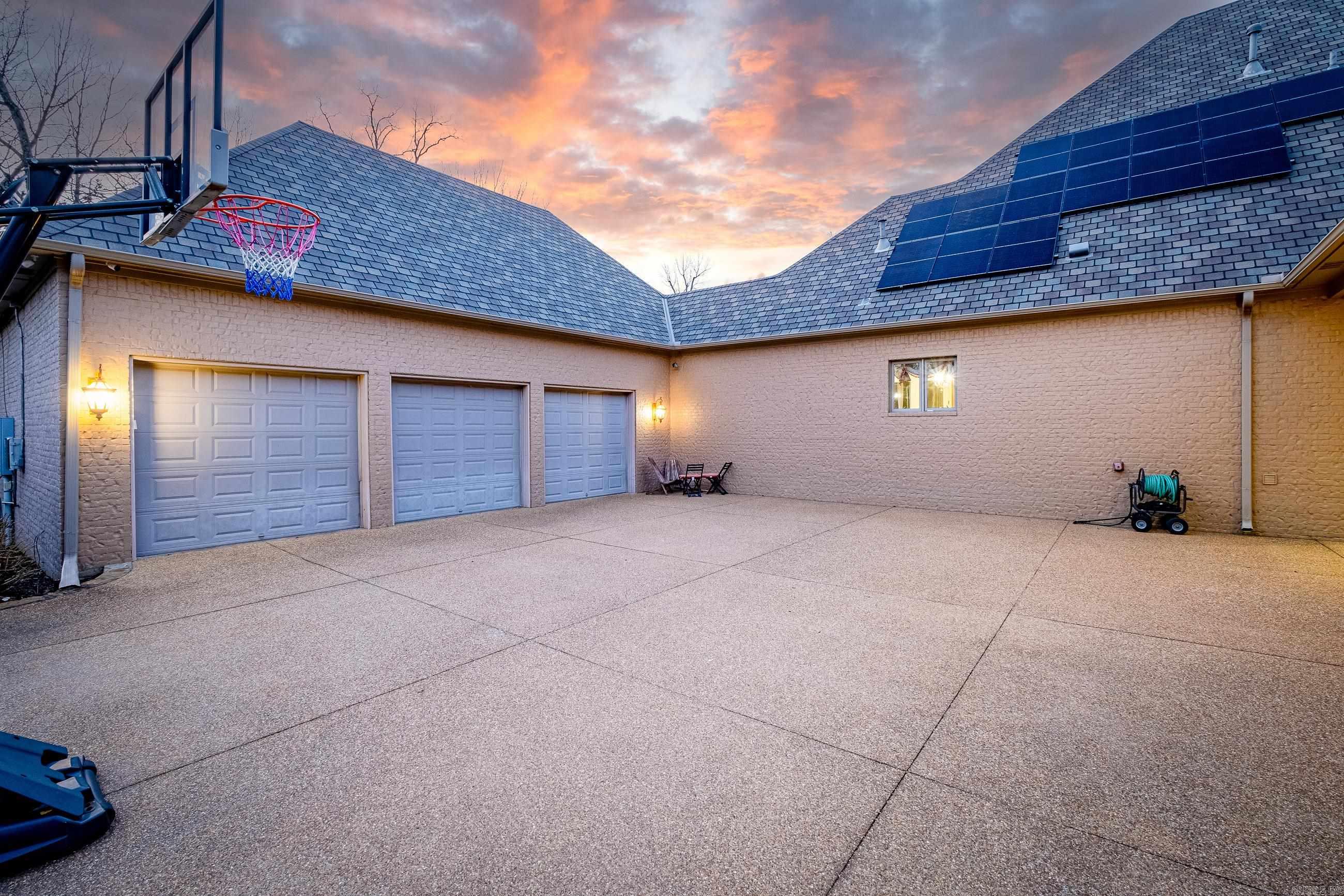 CHENAL VALLEY SOLOGNE CIRCLE - Residential