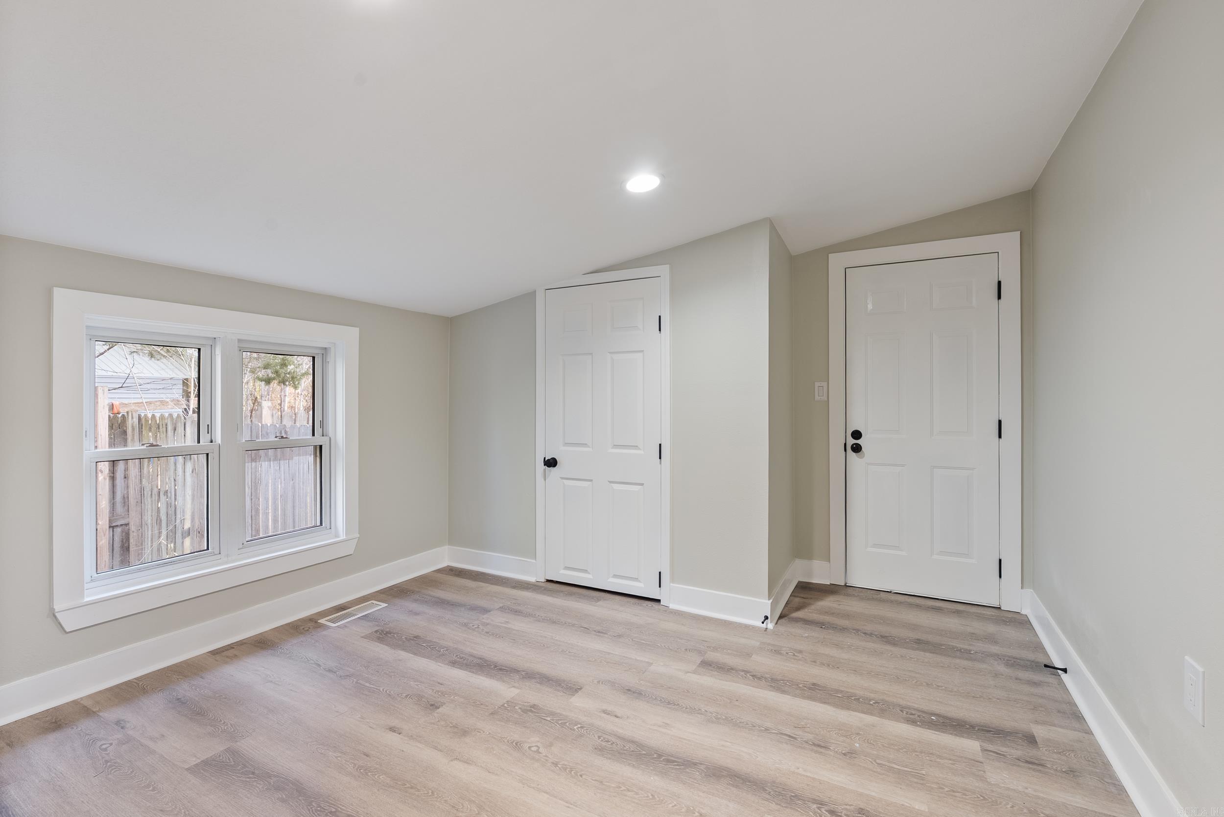 BRIARCLIFF - Residential