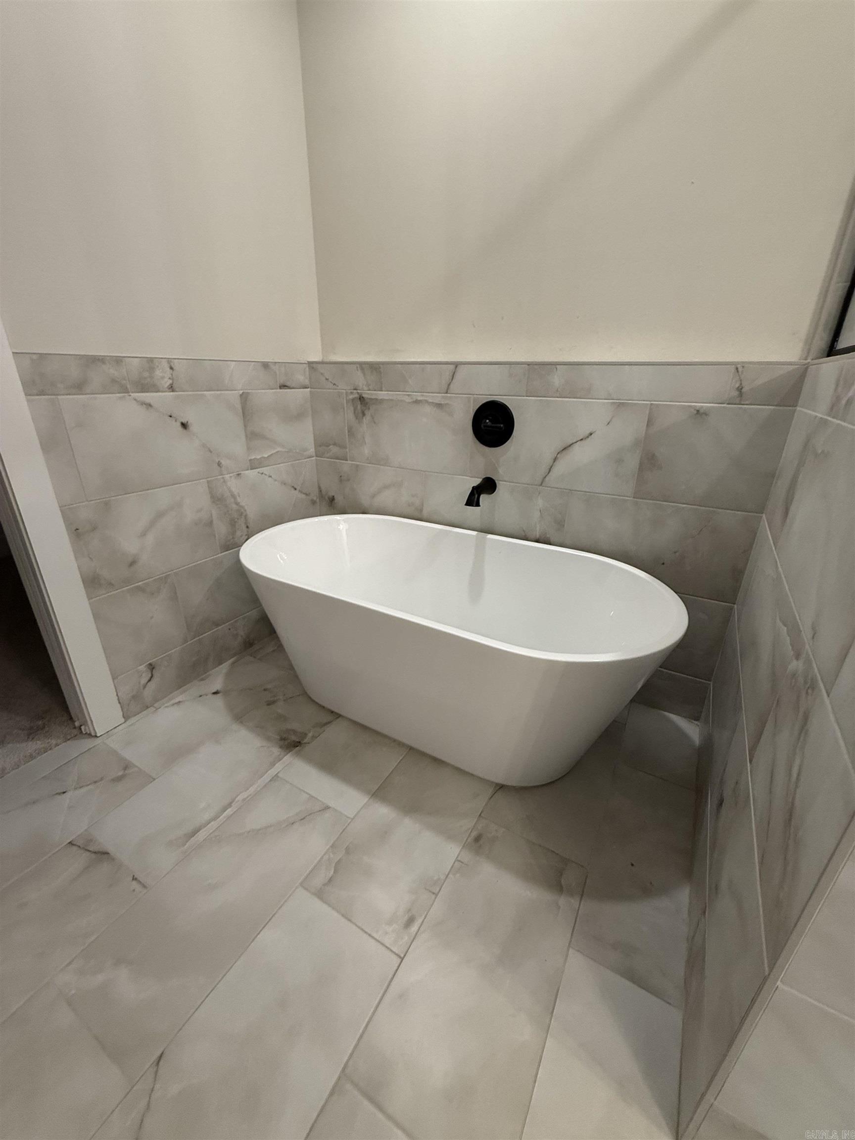 SPENCER CROSSING LLC - Residential
