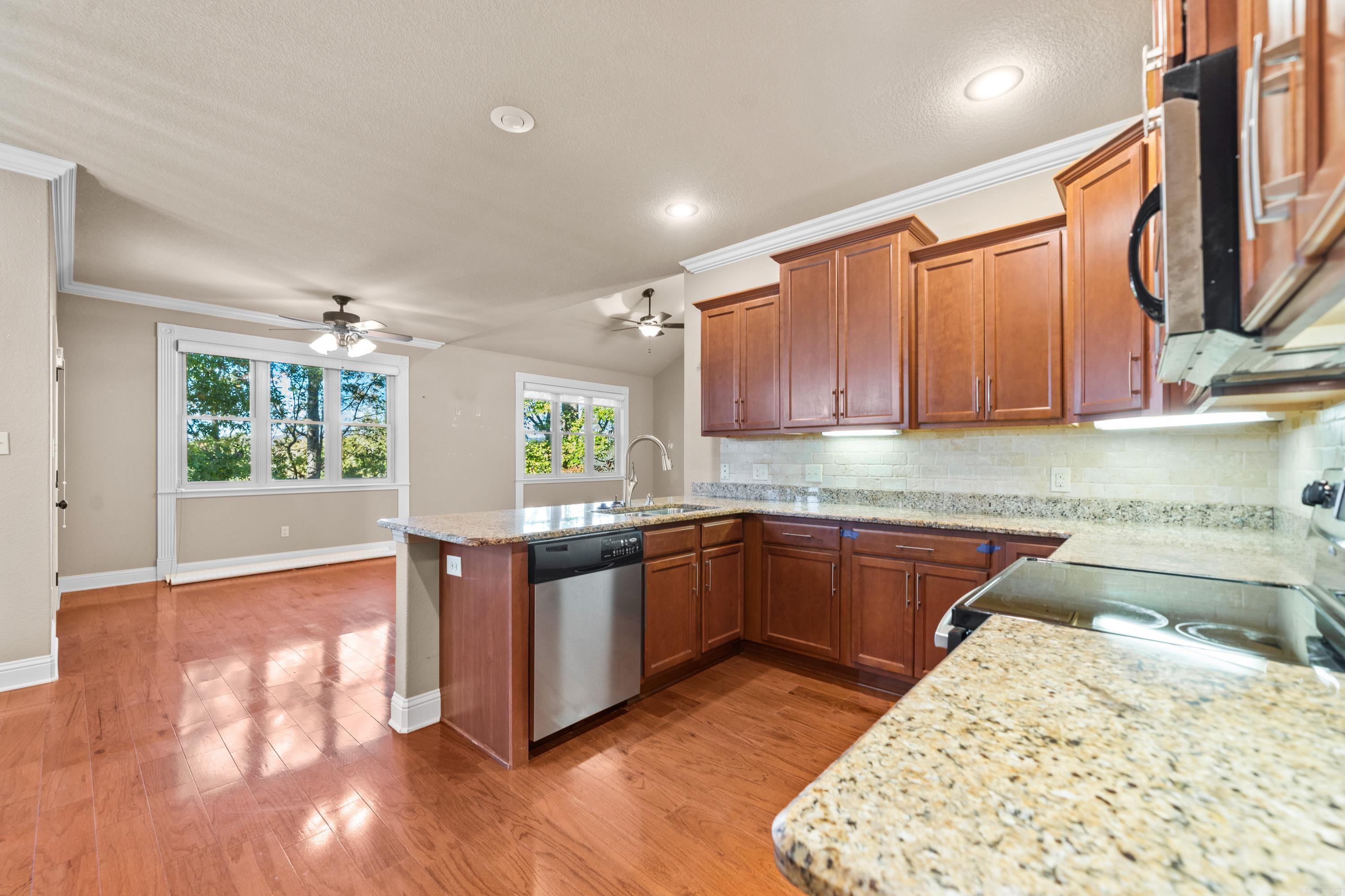 BAYHILL - Residential