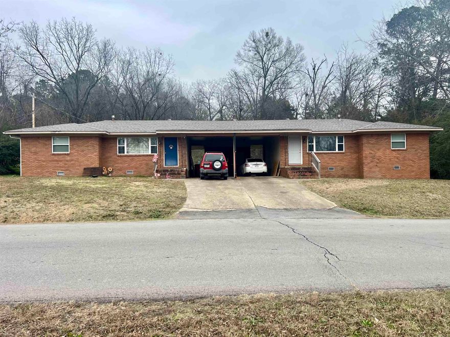 Are you ready to get into real estate investing but haven't found the right income producing property to get you started? Look no further than this duplex located in Morrilton! 903 and 905 S Moose include two bedrooms and one bathroom each, totaling over 1,800 square feet of living space. These units in high demand for tenants and are ready for new ownership. See the second duplex which is available as well, 901 & 902 S Moose.