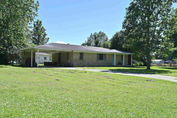 8305 E CHERRY ST, BENTON, AR 72015 - Image 4fd0ccbd688cc7f8fe4d28788306367f/3648083697