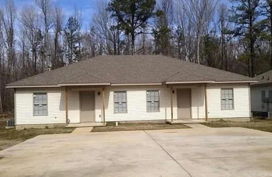 Fully occupied duplex investment opportunity in Jacksonville’s Bellevue Addition. Approx. 1,724 SF built in 2011 on a 0.17± acre lot. Unit A rents for $895/month on a month-to-month lease. Unit B rents for $850/month on a month-to-month lease. Tenant ledgers available in MLS documents. No showings without accepted sales contract due to tenant occupancy. Excellent turnkey addition to an investment portfolio.