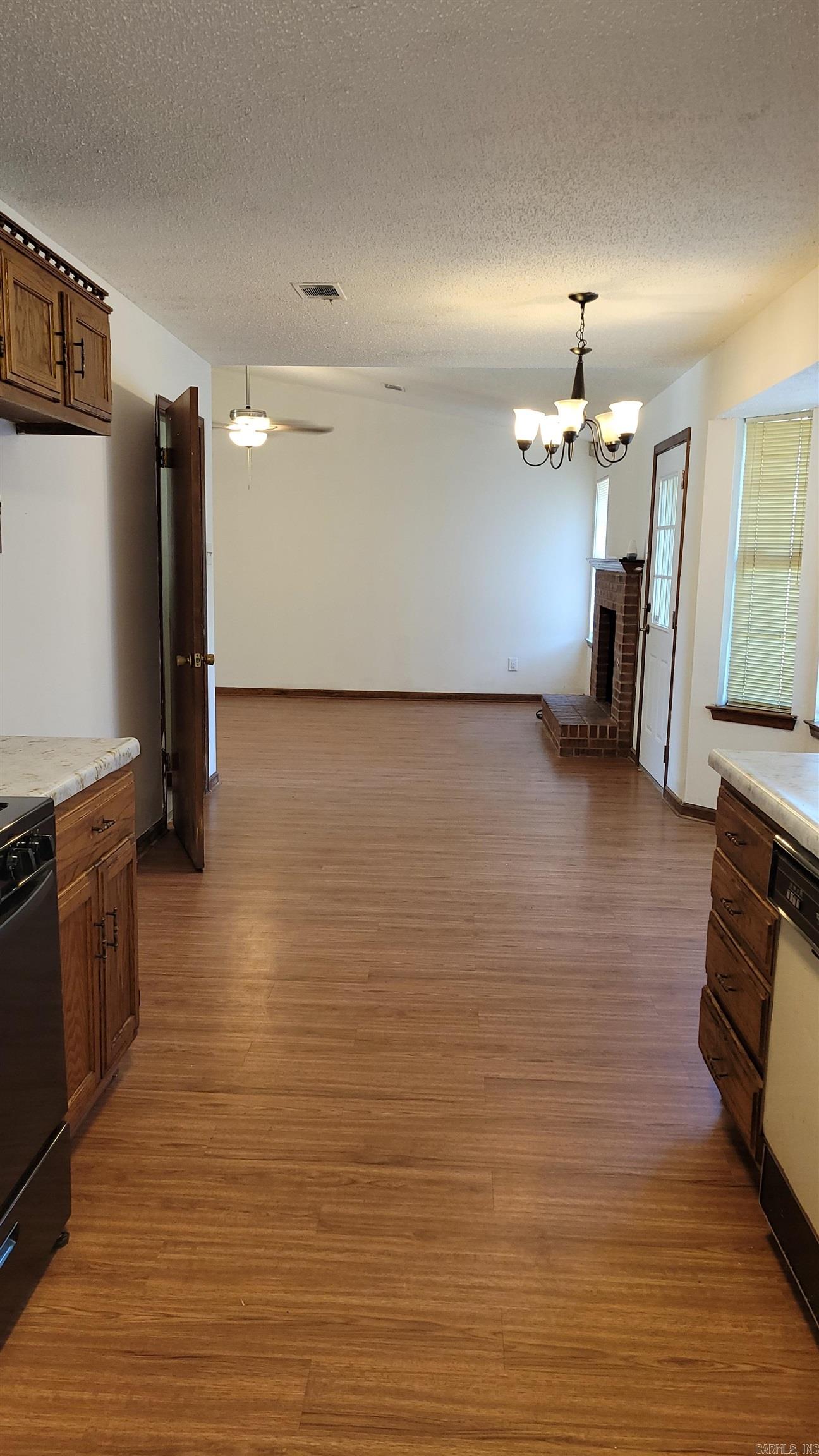 OXFORD VALLEY - Residential
