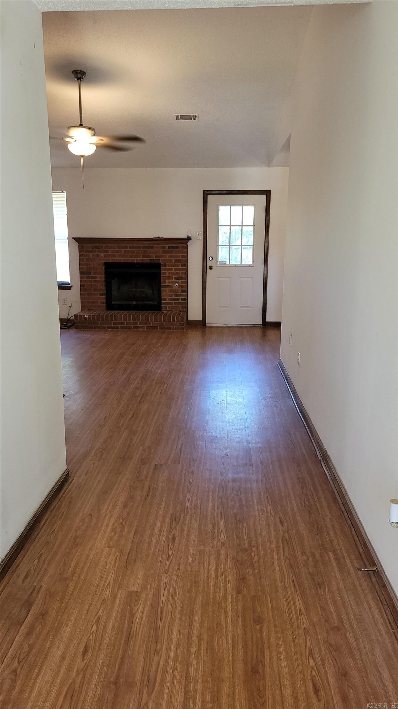 OXFORD VALLEY - Residential