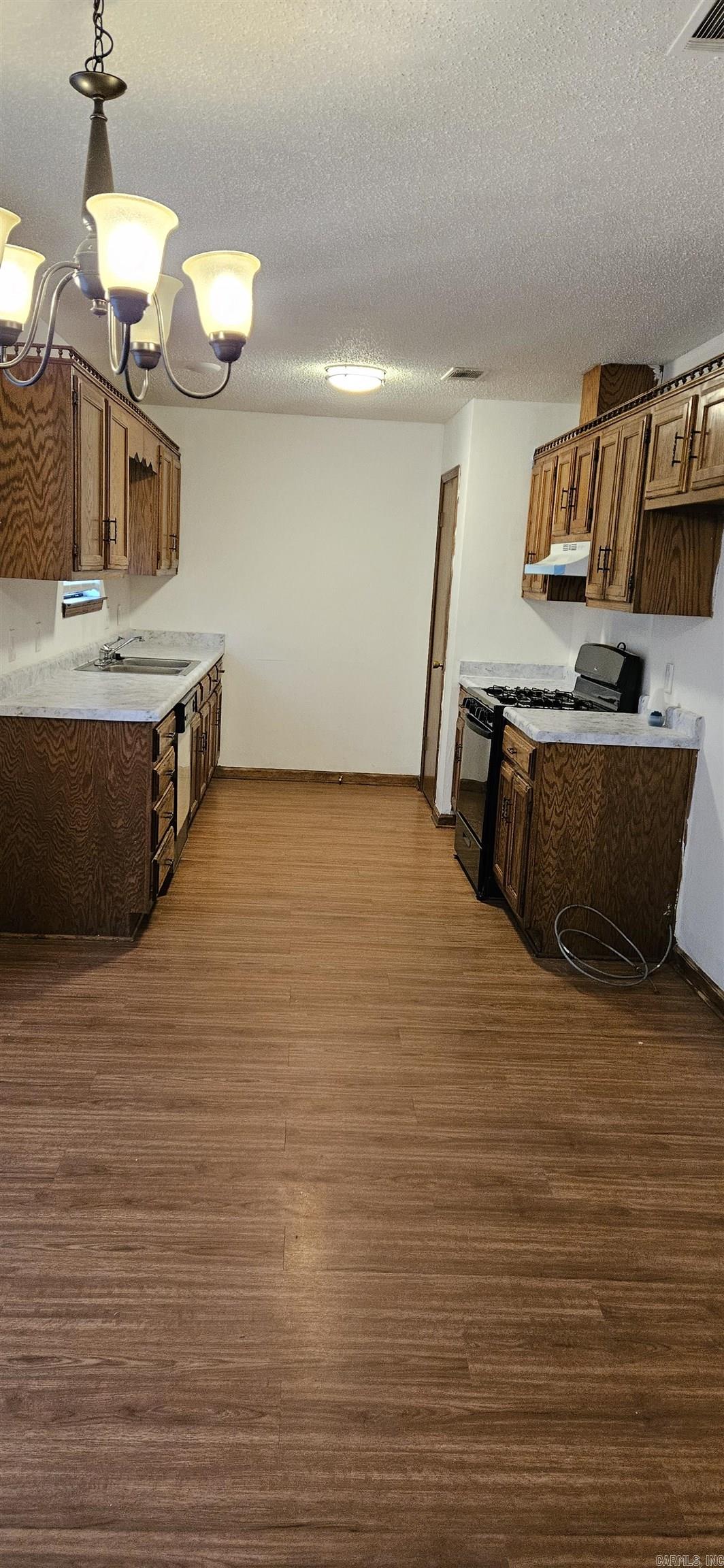 OXFORD VALLEY - Residential