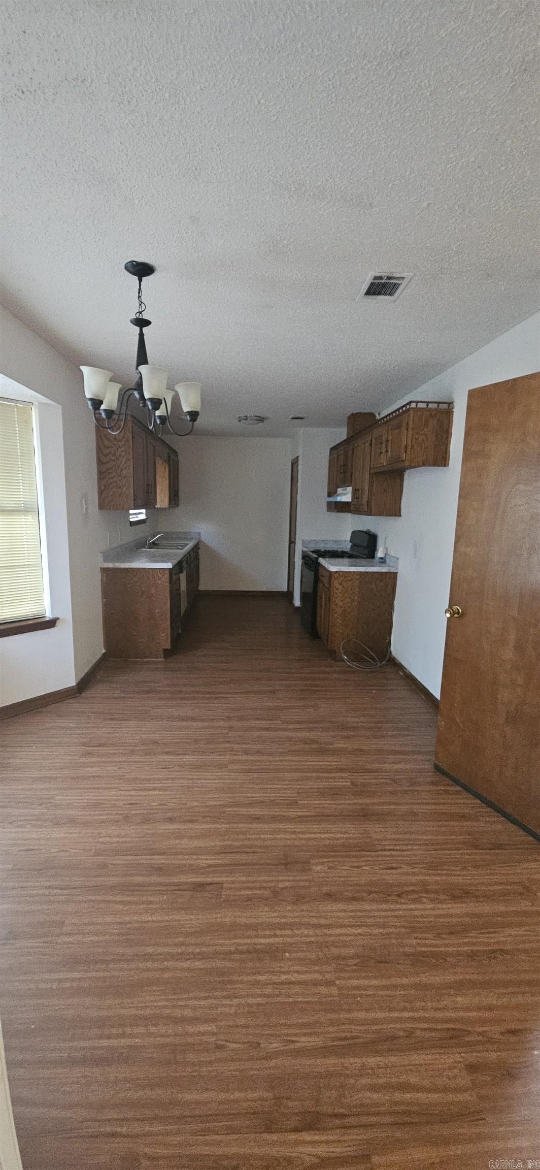 OXFORD VALLEY - Residential