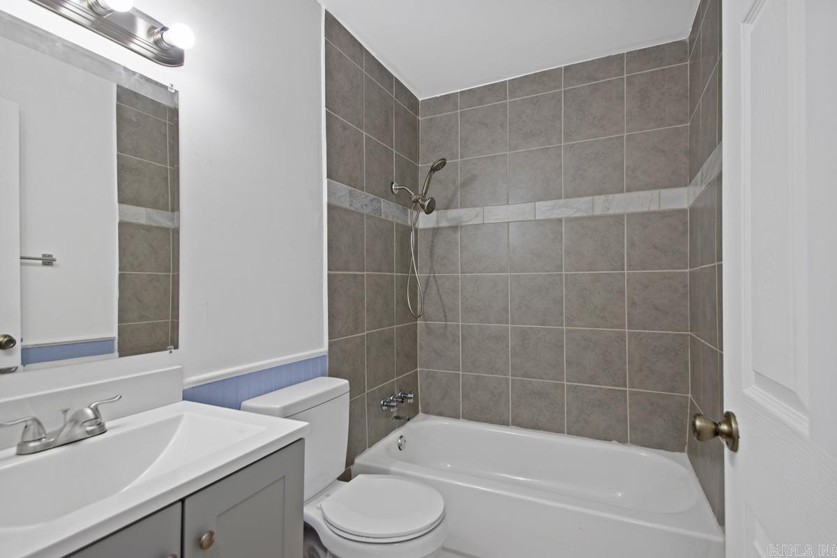 Twin Lakes - Residential