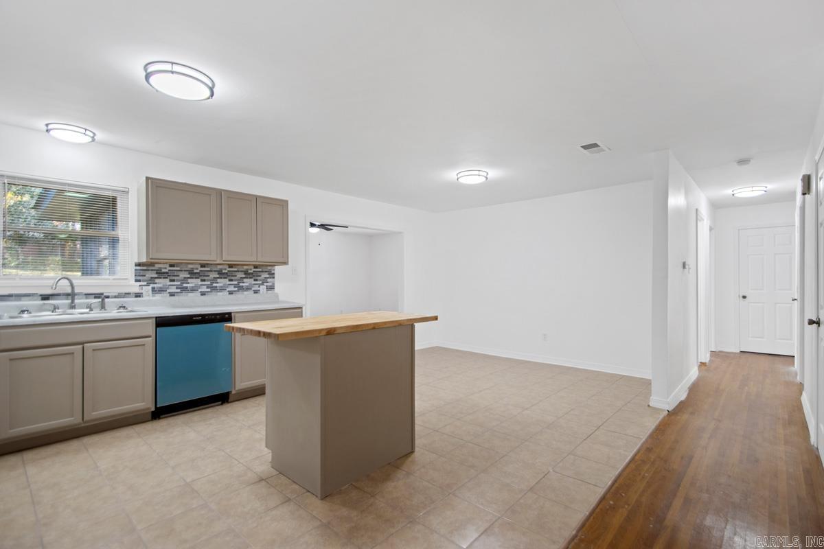 Twin Lakes - Residential