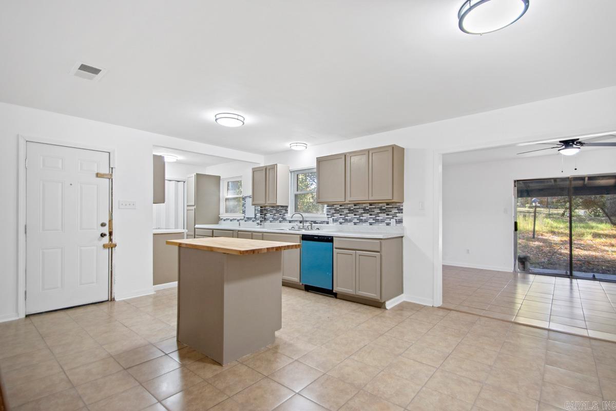 Twin Lakes - Residential