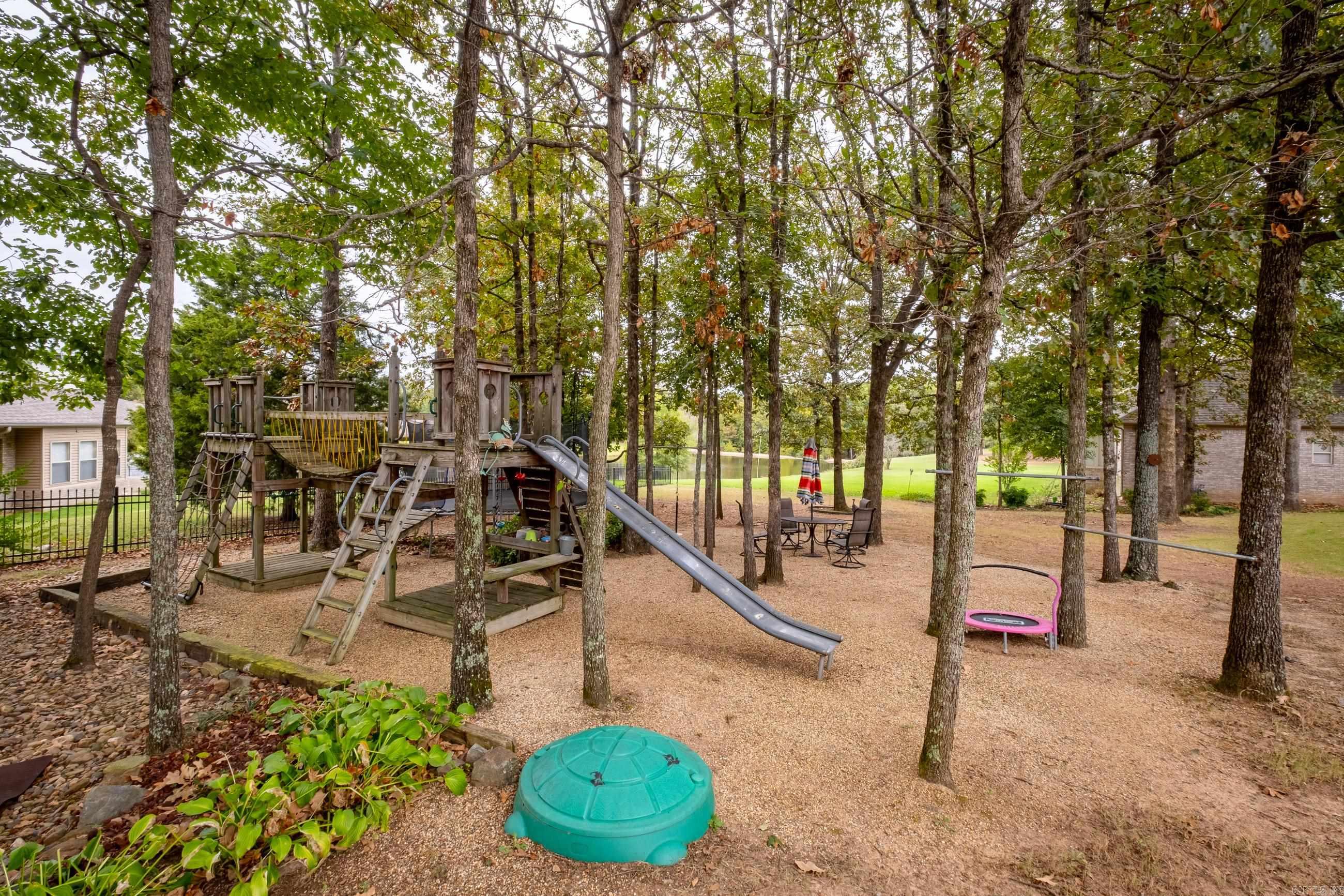 MILLERS CROSSING - Residential