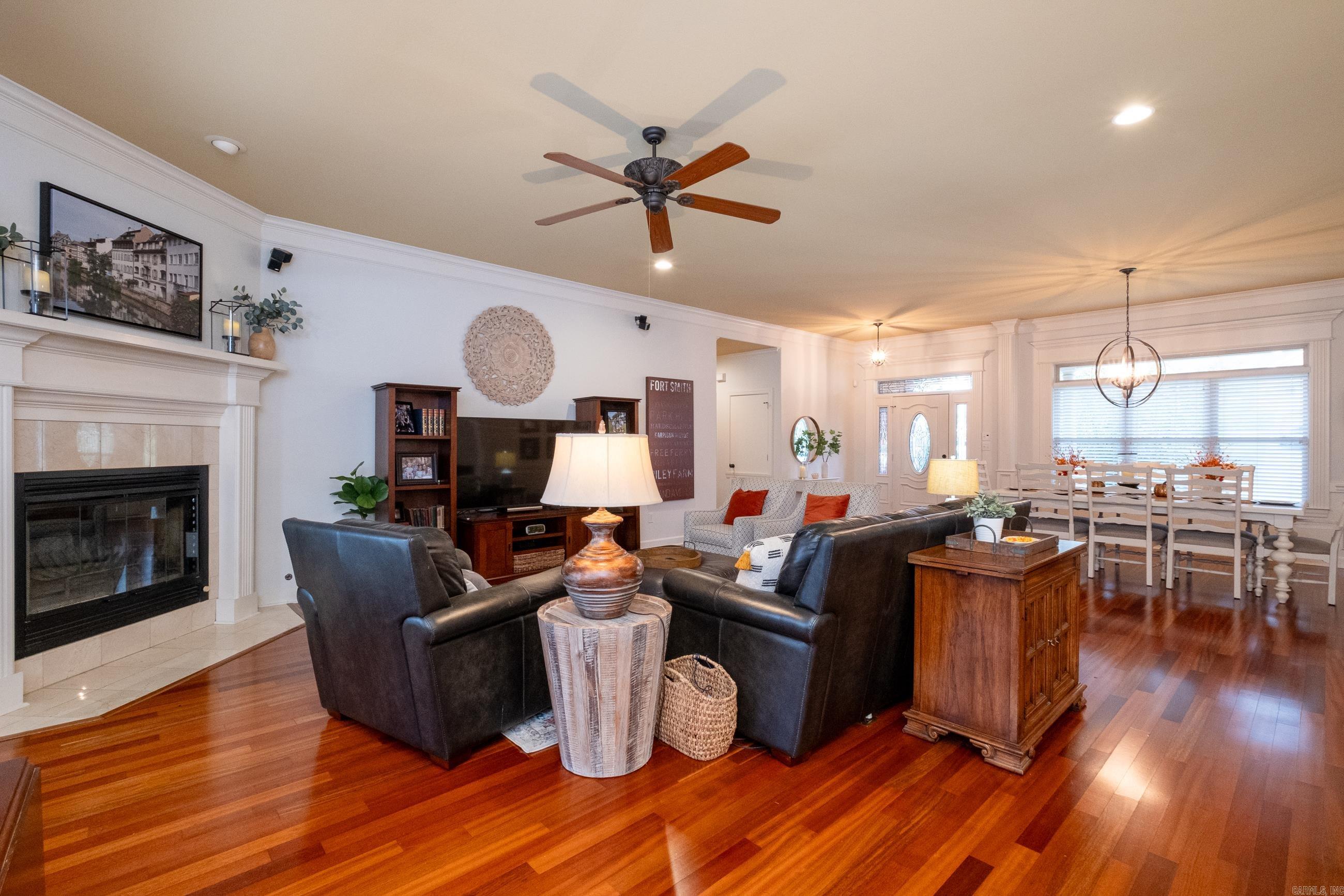 MILLERS CROSSING - Residential