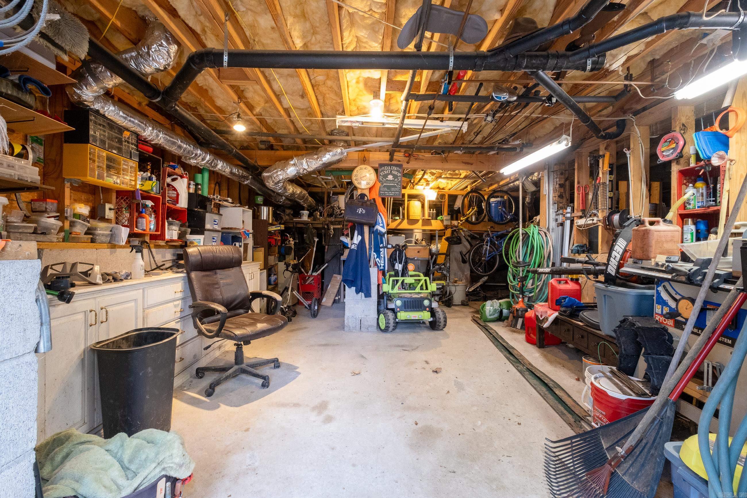 MILLERS CROSSING - Residential