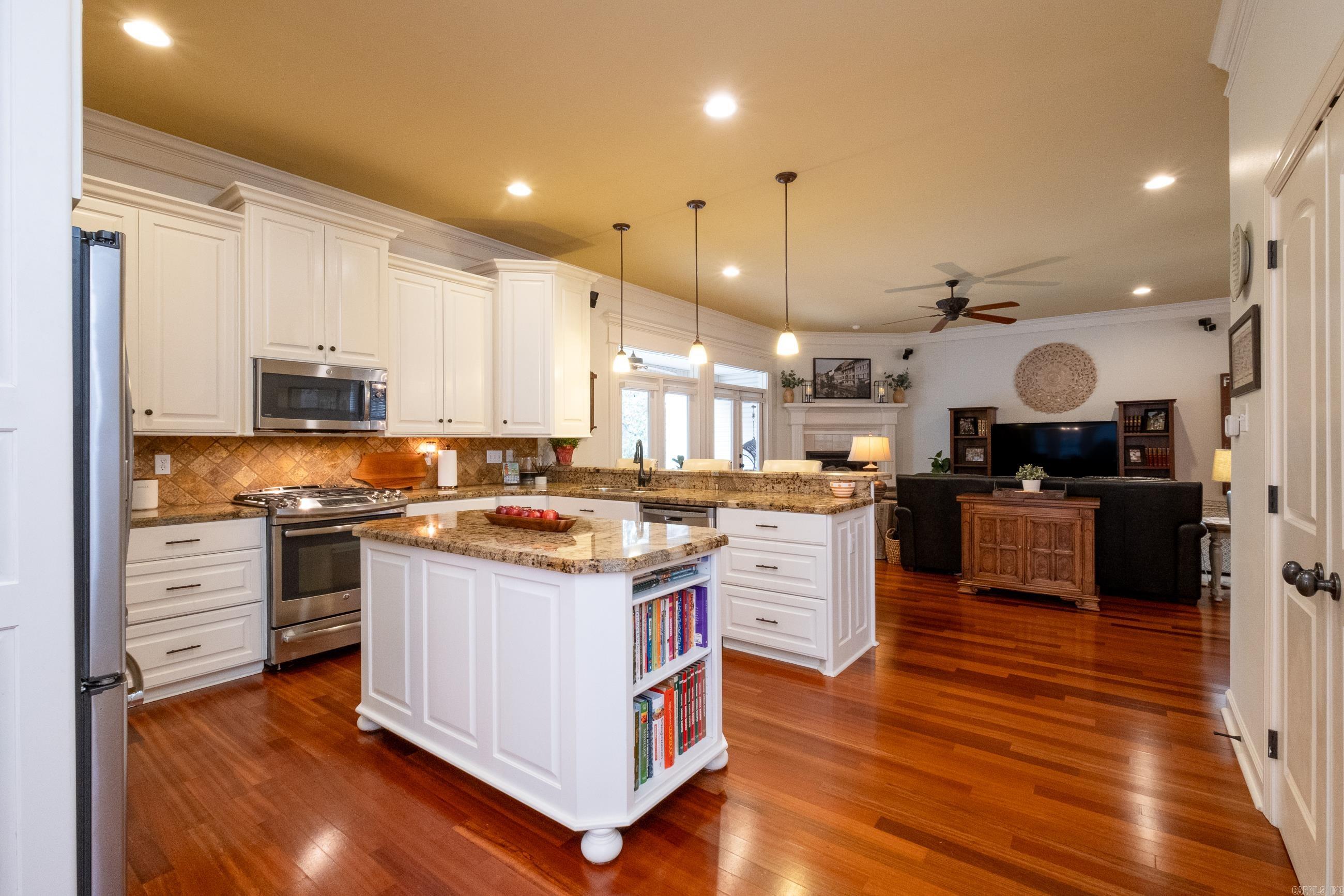 MILLERS CROSSING - Residential