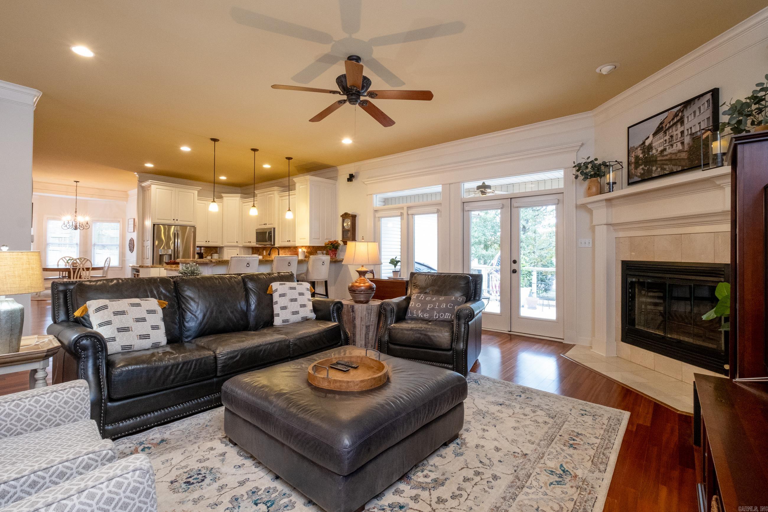 MILLERS CROSSING - Residential